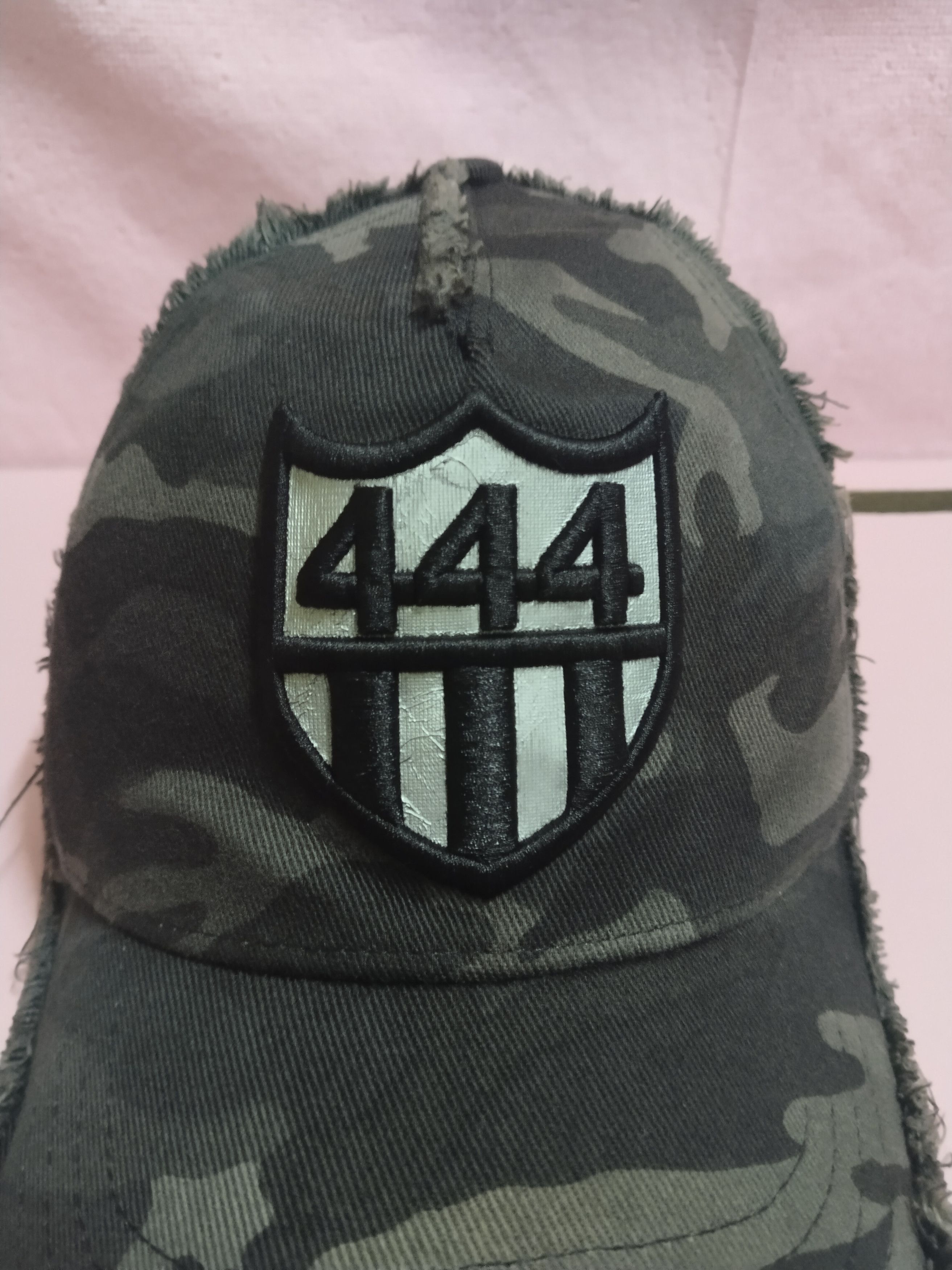 Designer VINTAGE DESIGNER YOSHINORI KOTAKE CAMO TRUCKER HAT Size ONE SIZE - 2 Thumbnail