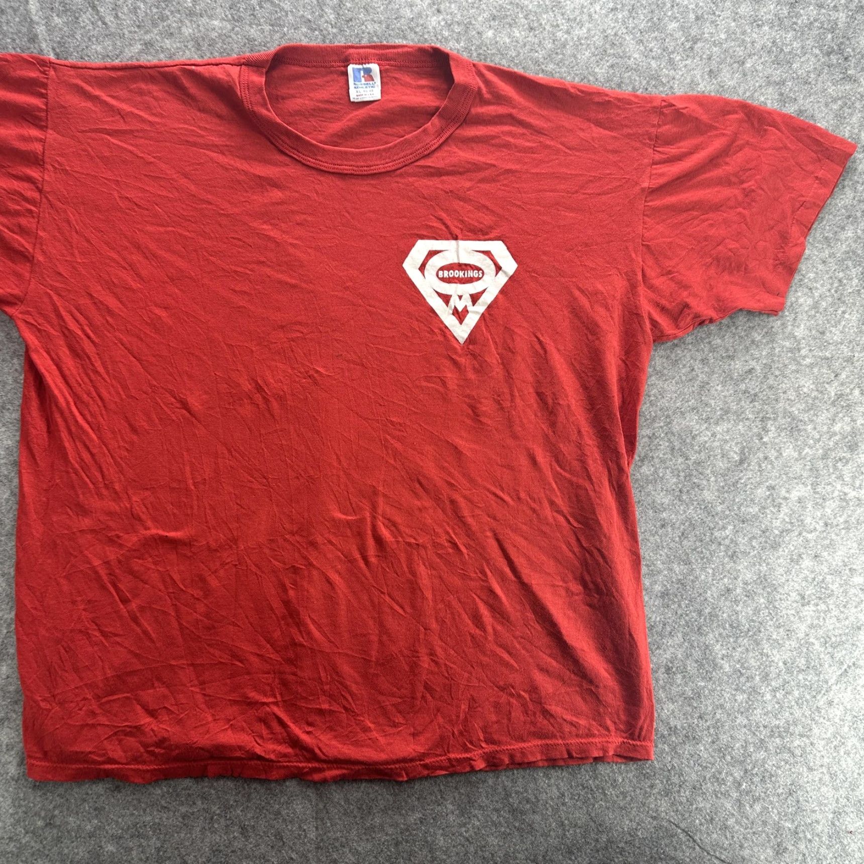 Russell Athletic VINTAGE Russell Athletic Shirt Mens XL Red Brookings Logo 90s Tee T-Shirt Superman DC Universe Graphic Print Crew Neck Short Sleeve Reg Mens Size US XL / EU 56 / 4 - 3 Thumbnail