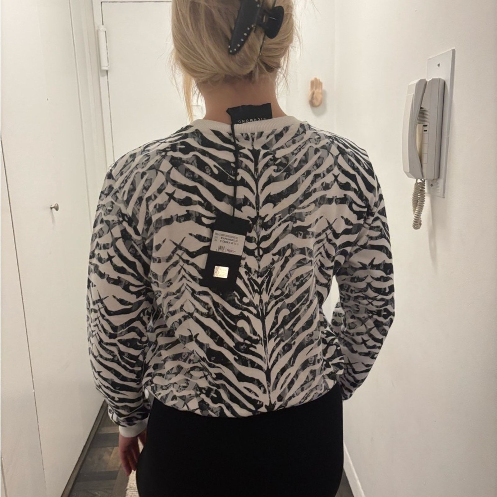 John Richmond NWT John Richmond Zebra Print Sweater - Black, White Size S Size S / US 4 / IT 40 - 14 Thumbnail