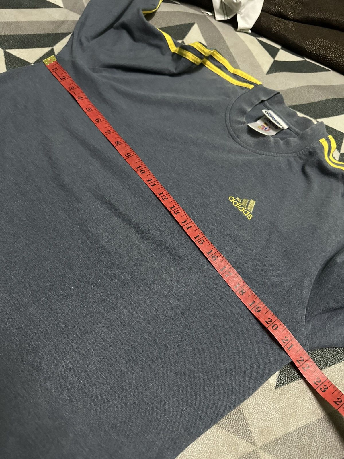 Vintage Vintage Adidas small logo sweatshirt Size US M / EU 48-50 / 2 - 8 Thumbnail