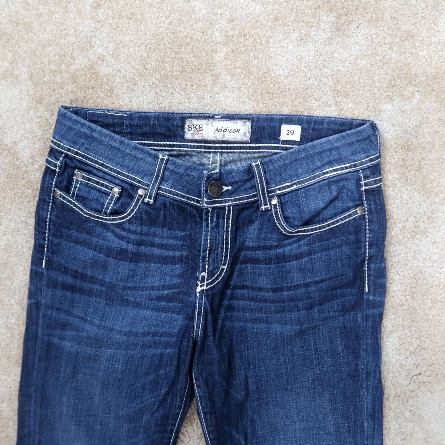 Vintage BKE Buckle Women's Capri Jeans 29 Blue Denim Slimming Stretch 5-Pocket Regular Rise Low Inseam 23 Size 29" - 2 Thumbnail