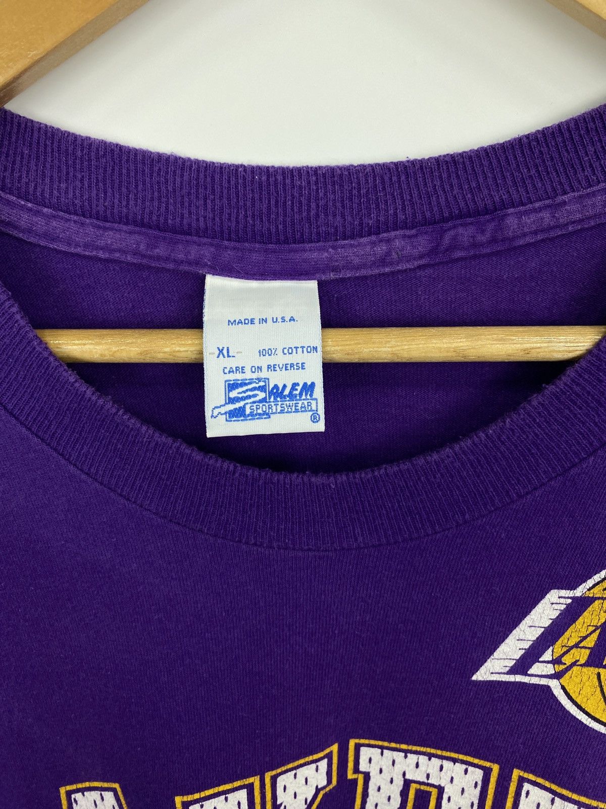 NBA × Salem Sportswear × Vintage 🇺🇸 Vintage 90s Magic Johnson Los Angeles Lakers T-Shirt Retro Size US XL / EU 56 / 4 - 7 Thumbnail