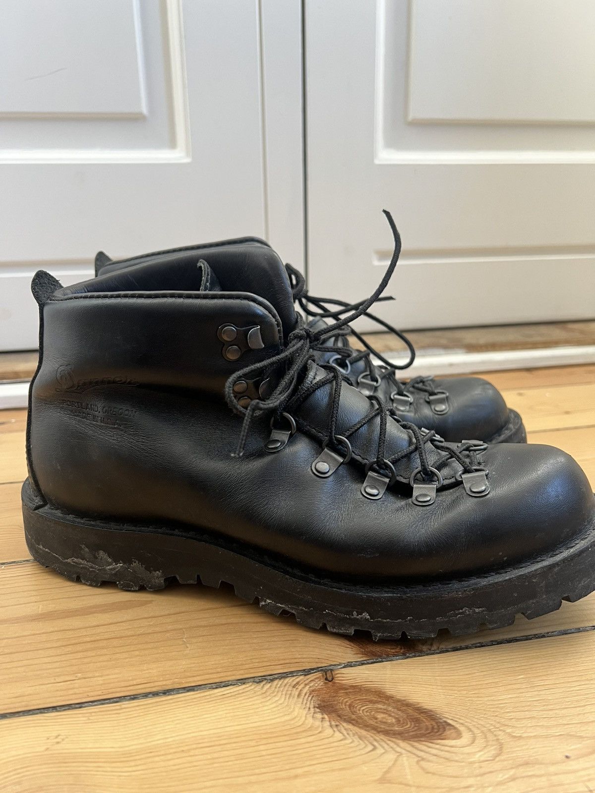 Danner Danner mountain light GORE-TEX Size US 9.5 / EU 42-43 - 2 Thumbnail