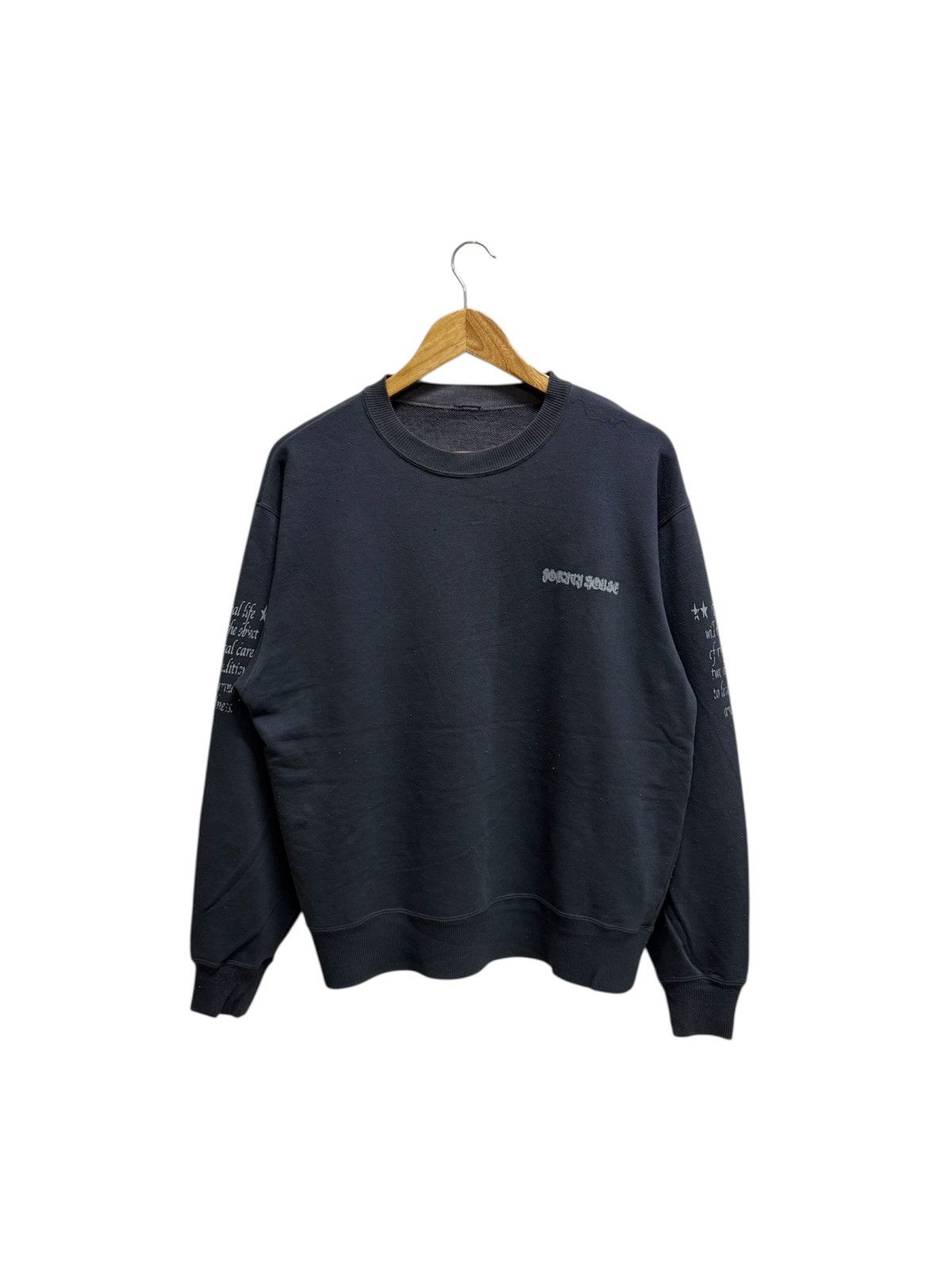 Vintage Fogaty House graphic sweatshirt with a skull and wingsdesign Size US M / EU 48-50 / 2 - 2 Thumbnail