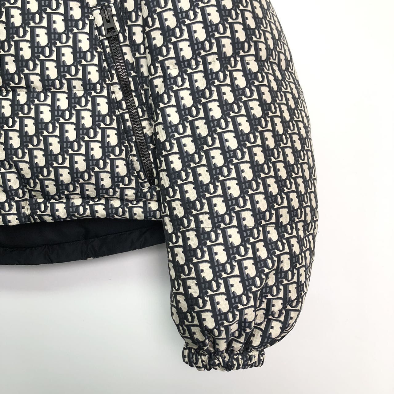 Dior Dior Oblique Reversible Down Jacket Multi (XS) Size US XS / EU 42 / 0 - 6 Thumbnail