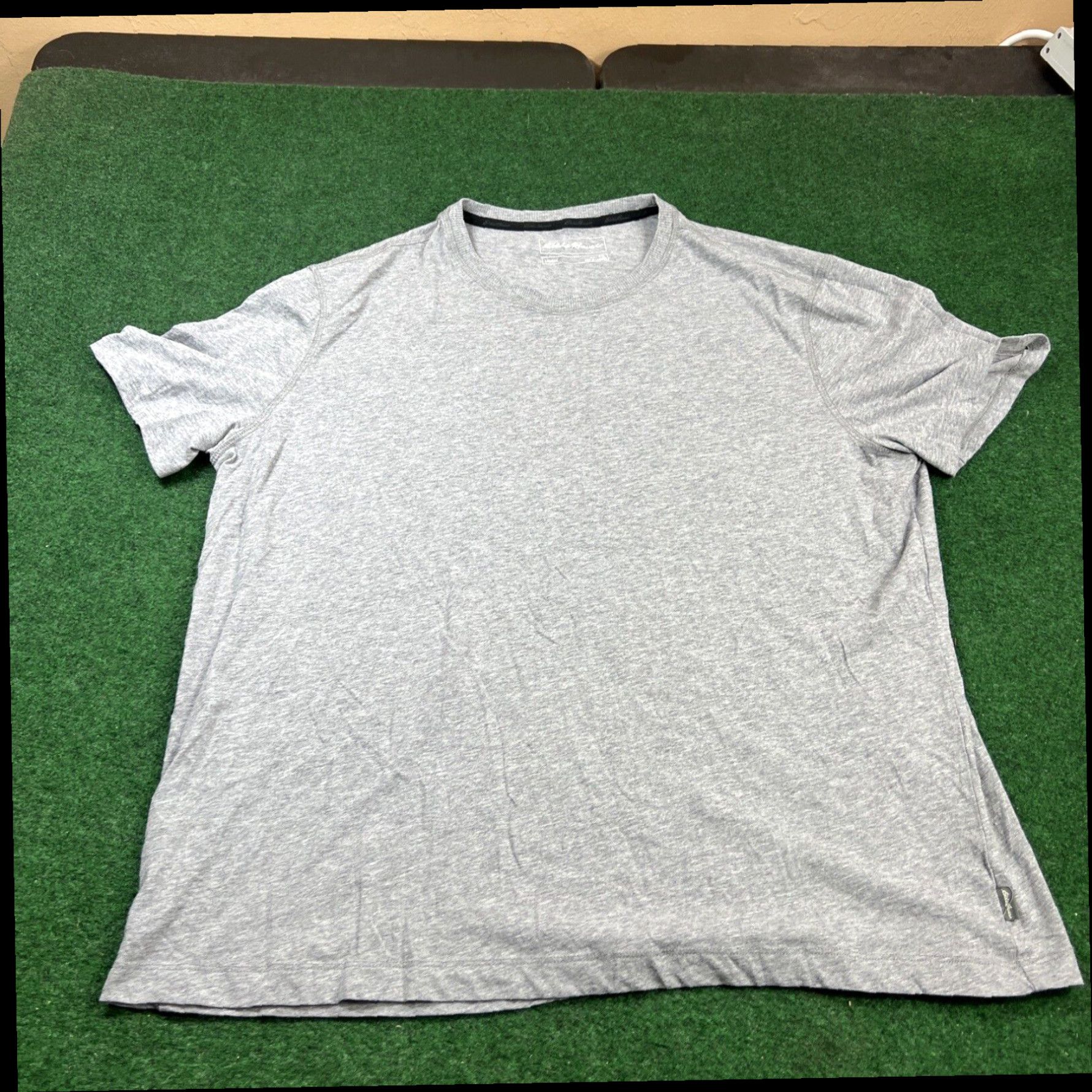 Eddie Bauer Men's Eddie Bauer Lounge Shirt size XXL Gray Size US XXL / EU 58 / 5 - 1 Thumbnail
