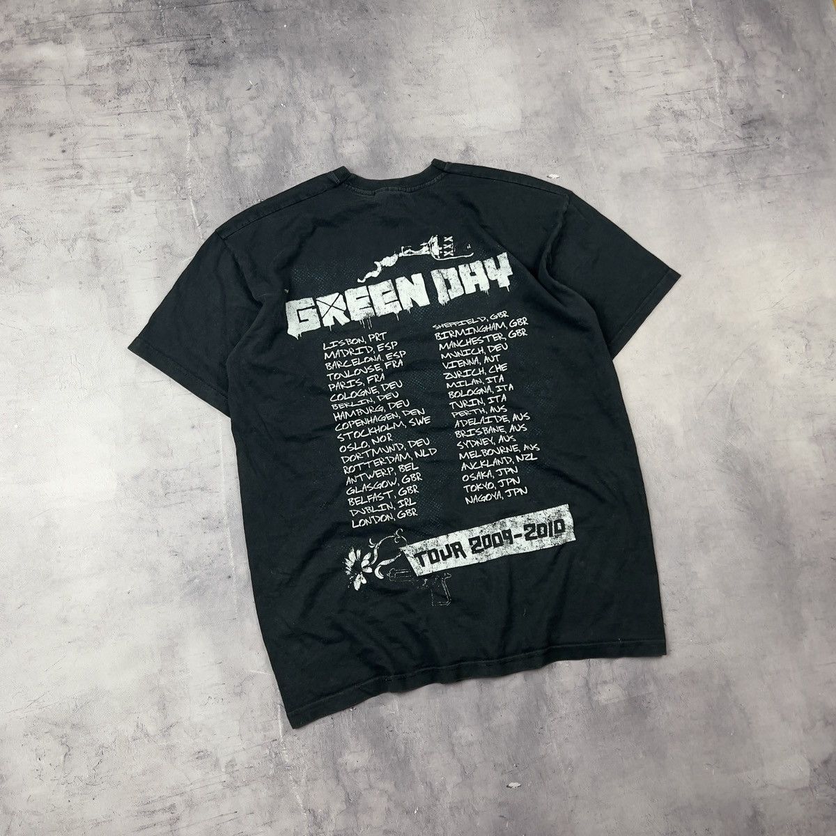 Band Tees × Vintage Rare! Vintage Green Day 21st Century Breakdown Tour 2009 Size US M / EU 48-50 / 2 - 12 Thumbnail