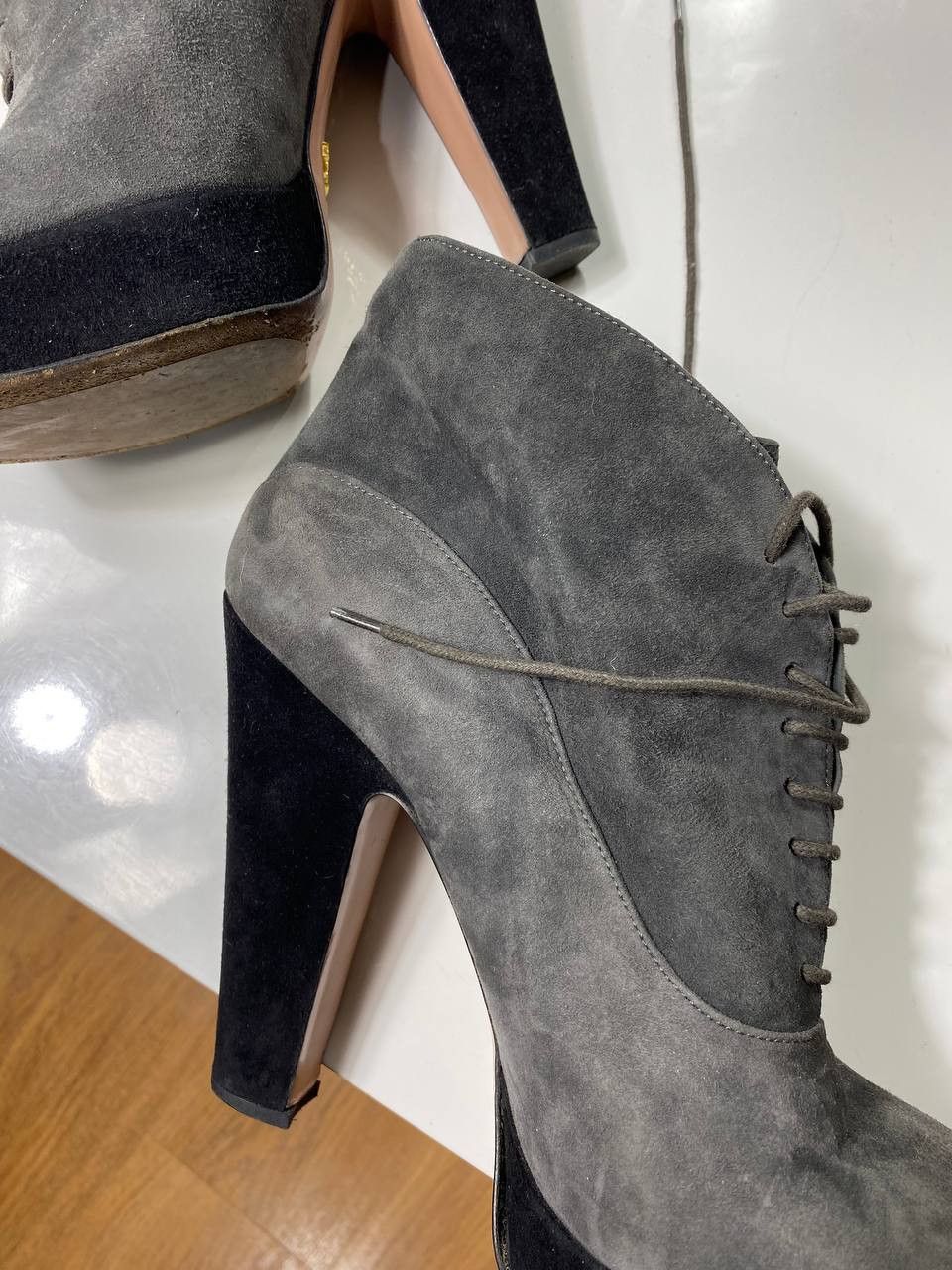 Prada VINTAGE PRADA BOOTS WOMENS SIZE 40 Size US 9 / IT 39 - 17 Thumbnail
