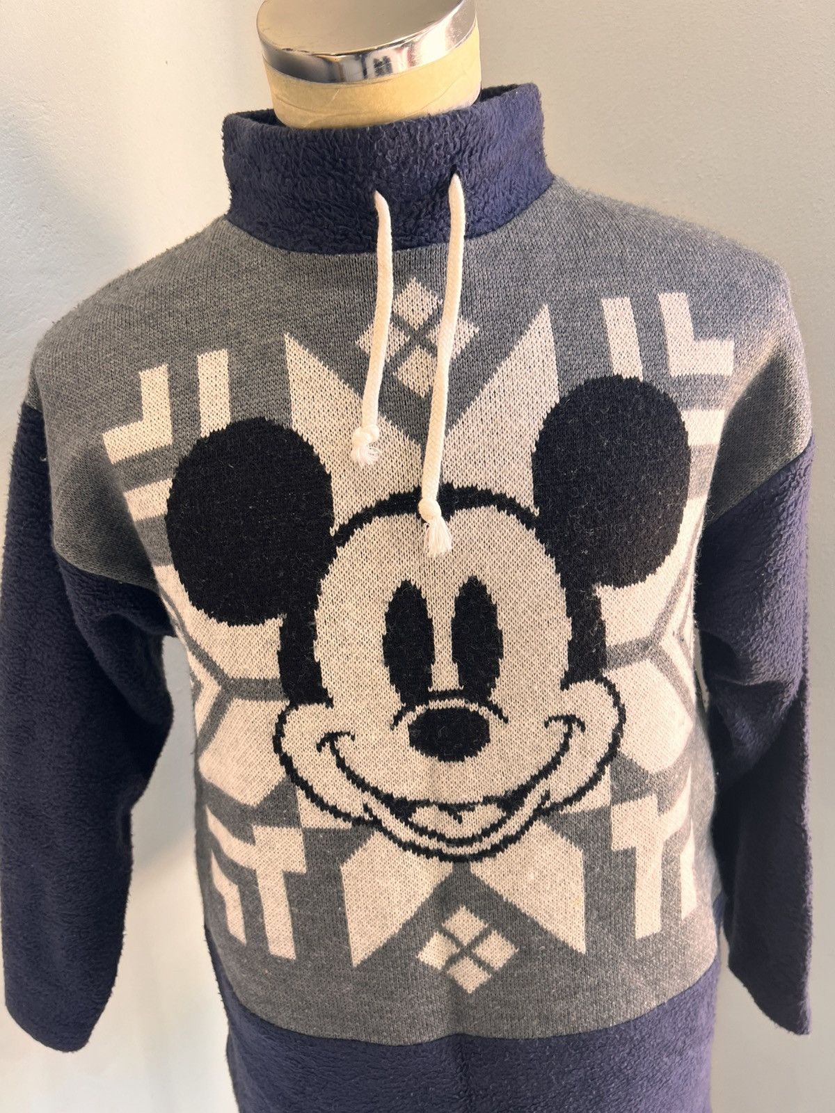 Disney × Vintage Vintage Disney Wool Sweatshirt Size US XL / EU 56 / 4 - 3 Thumbnail