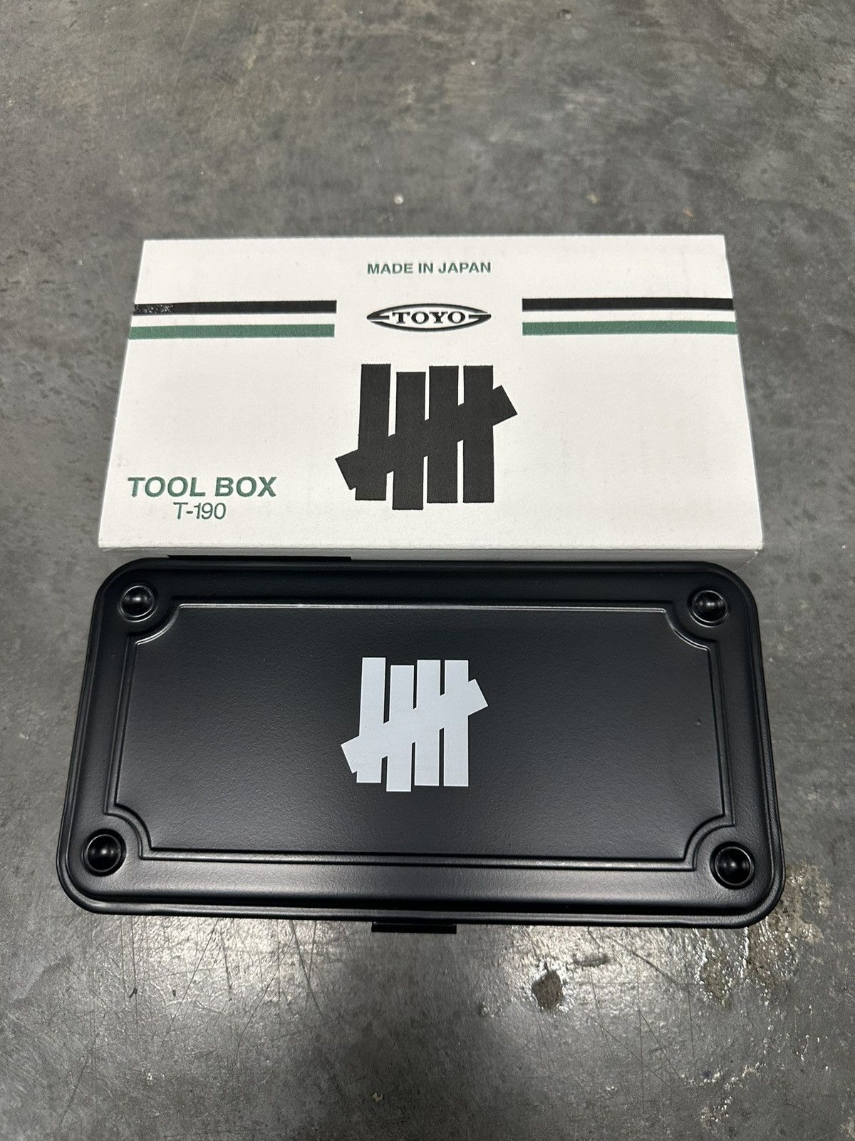 Undefeated Undefeated Toyo Tool Box Brand New Size ONE SIZE - 1 Thumbnail