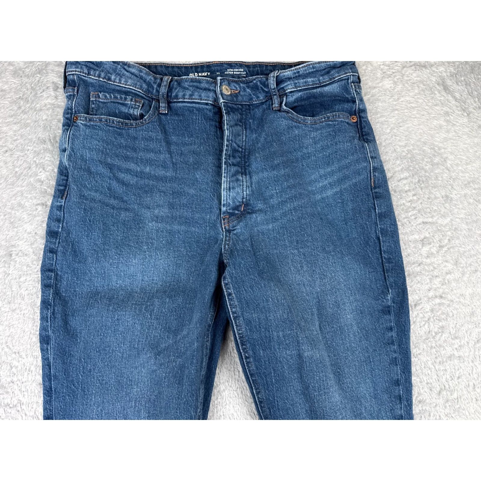Old Navy Old Navy Jeans Womens 12 Blue Denim Kicker Bootcut Extra High Rise Cotton 34x31 Size 34" / US 12 / IT 48 - 4 Thumbnail