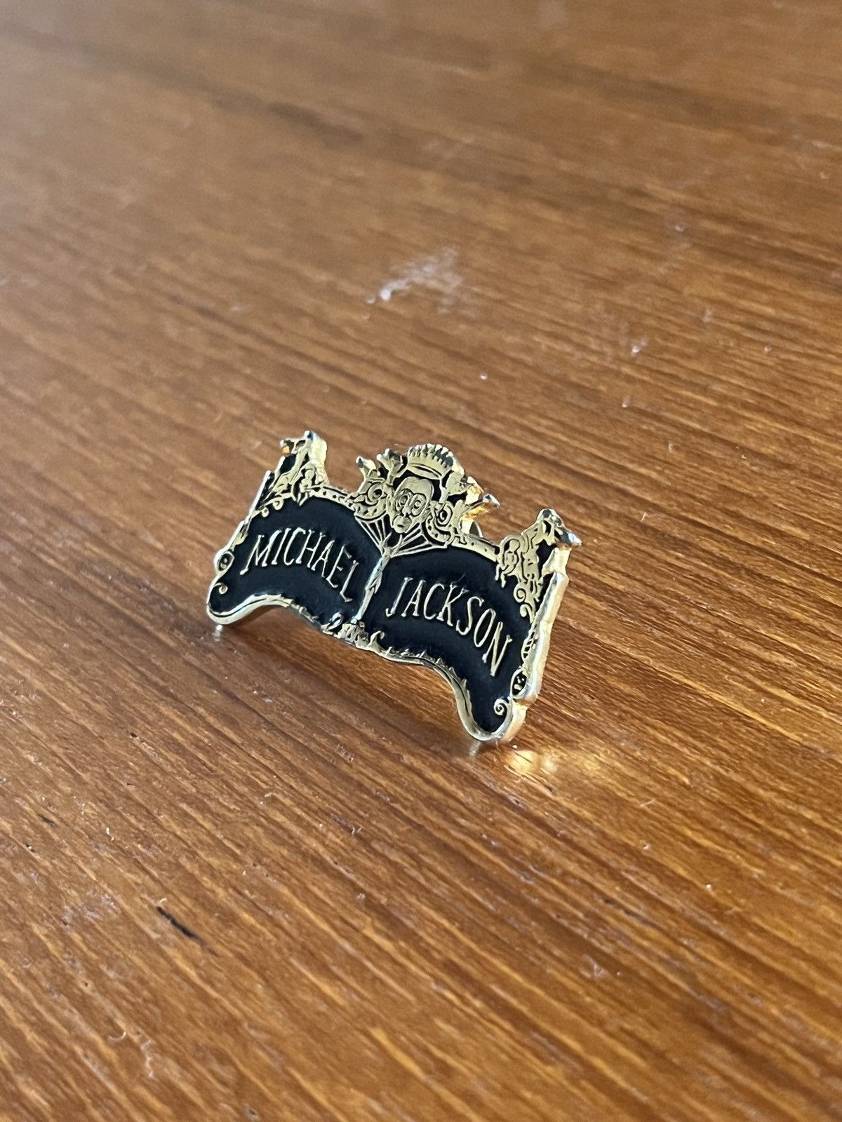 Michael Jackson Michael Jackson « Dangerous » vintage pin Size ONE SIZE - 3 Thumbnail