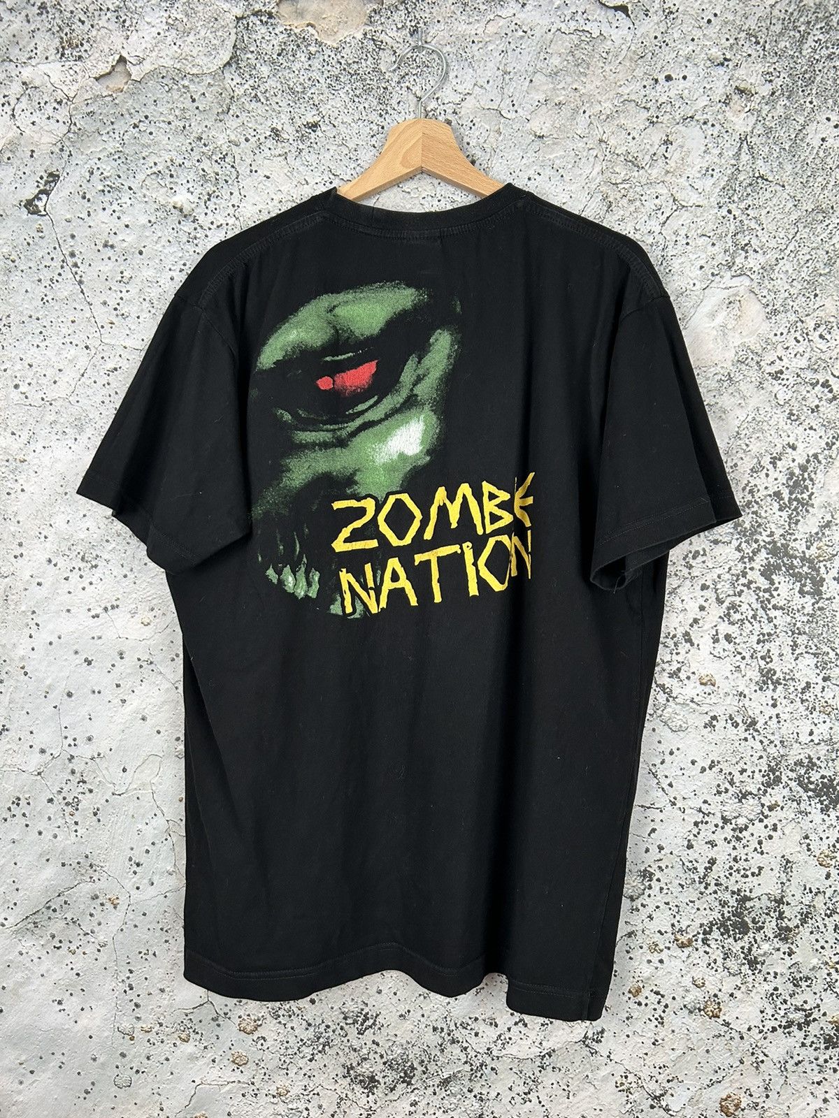Band Tees Vintage Acid Drinkers Rock Polish Band Tee Metal 90s Size US XL / EU 56 / 4 - 2 Thumbnail