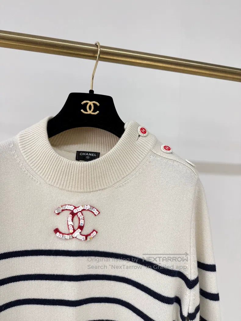 Chanel Chanel 23C sequin double C logo striped lace knitted sweat Size XS / US 0-2 / IT 36-38 - 4 Thumbnail
