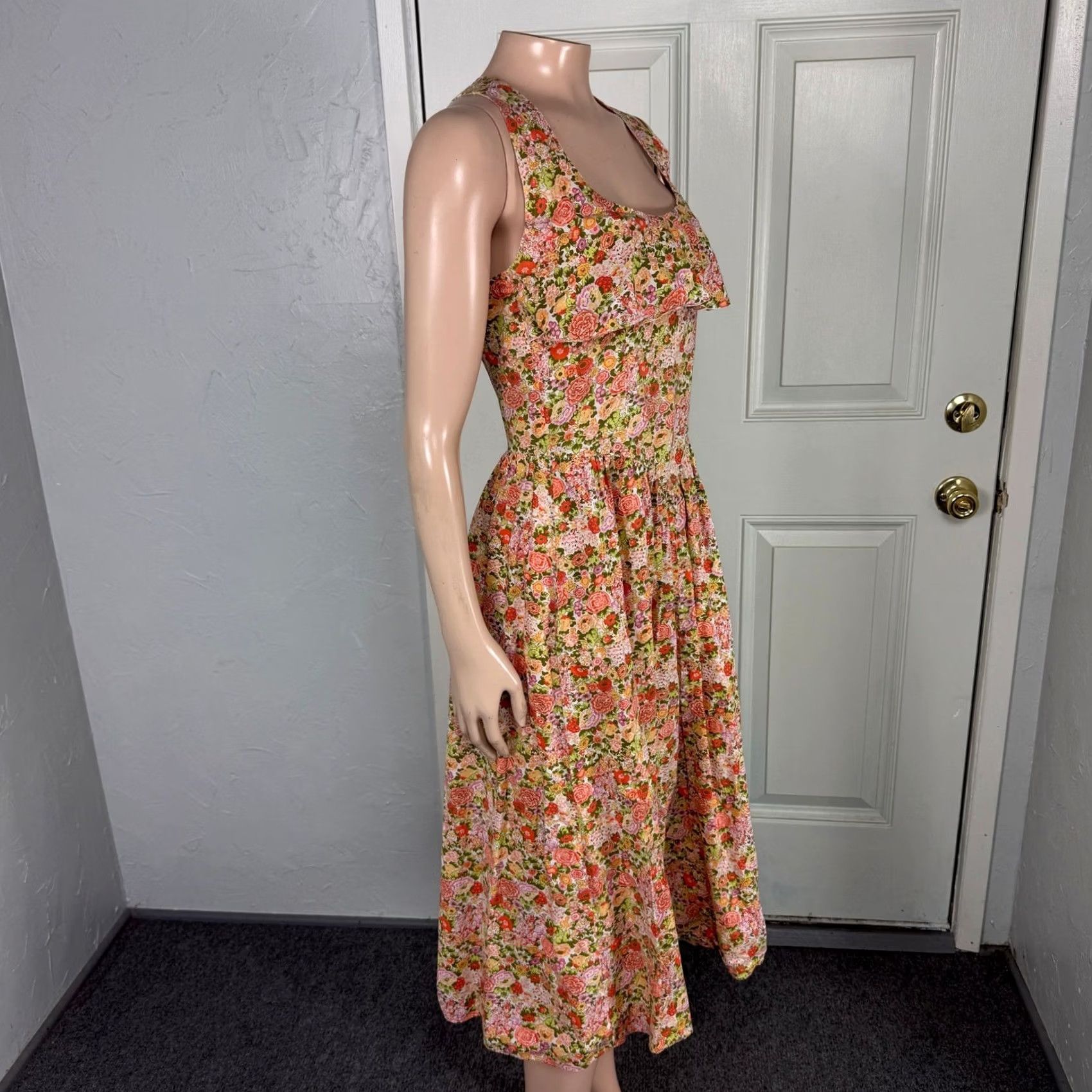 Vintage VINTAGE Dress Floral Cotton Ruffle Cottage Open Pockets Knit 50s 60s Shirt Dress XS Orange Womens Mid-Length Sleeveless Cap? Size XS / US 0-2 / IT 36-38 - 6 Thumbnail