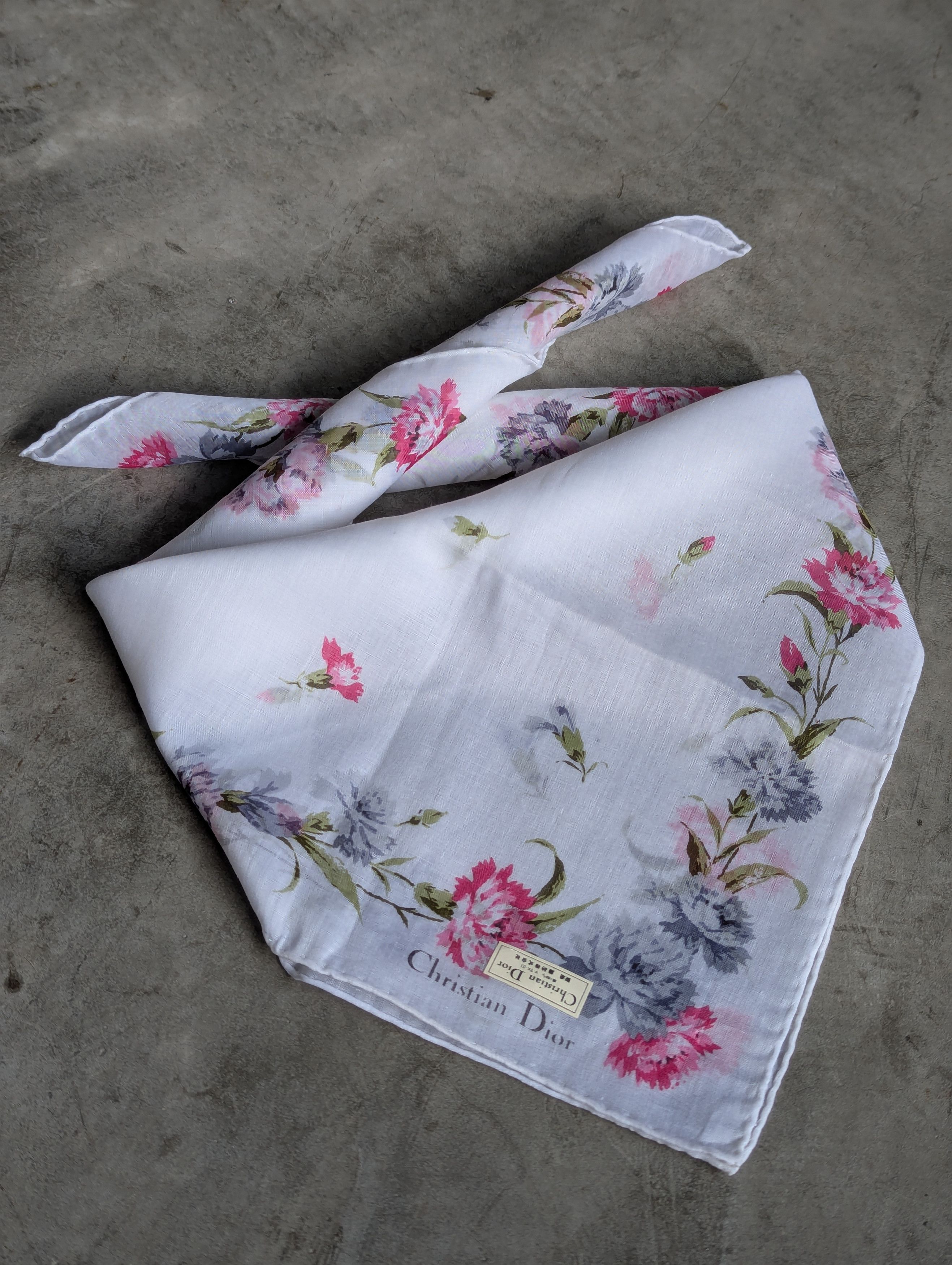 Christian Dior Monsieur 🔥FREE SHIPPING🔥Vintage Christian Dior Floral Handkerchief Size ONE SIZE - 1 Thumbnail