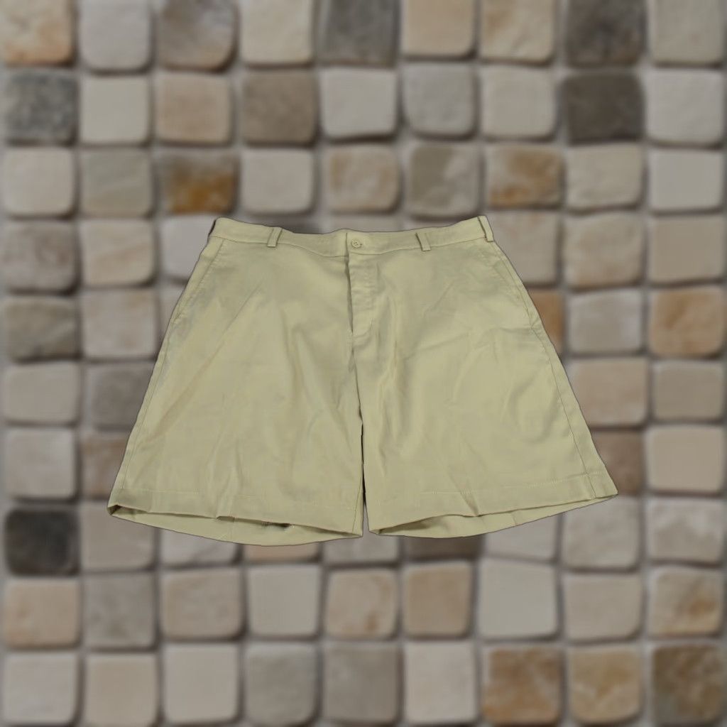 Nike Nike Golf Shorts Mens 36 Dri Fit Tour Performance Beige Khaki Lightweight Chino Shorts Casual Mens 36 Beige Nike Golf Shorts Size US 36 / EU 52 - 1 Thumbnail