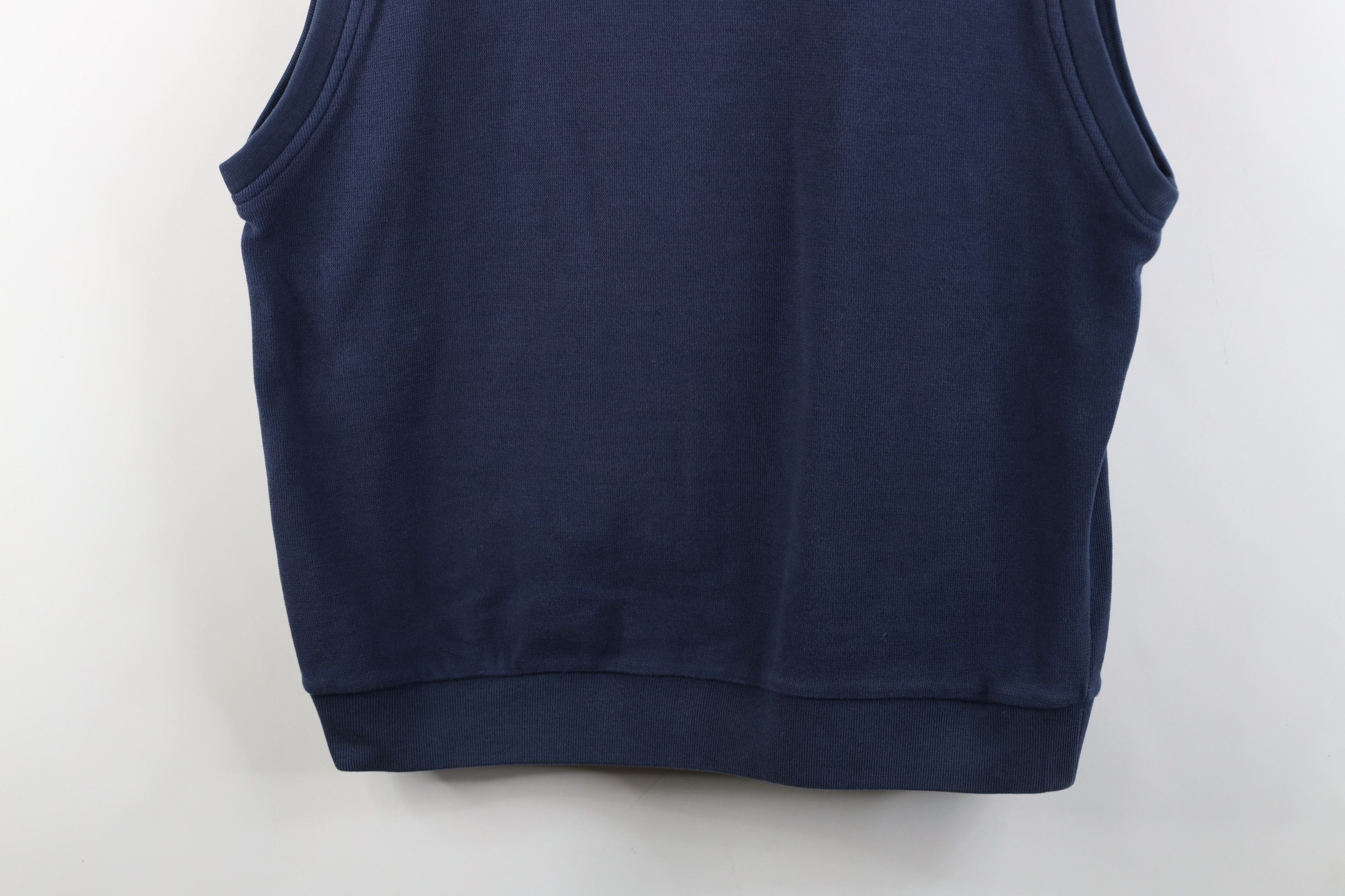 Nike Vintage Nike Golf Mini Swoosh Thermal Knit Sweater Vest Size US XL / EU 56 / 4 - 14 Thumbnail