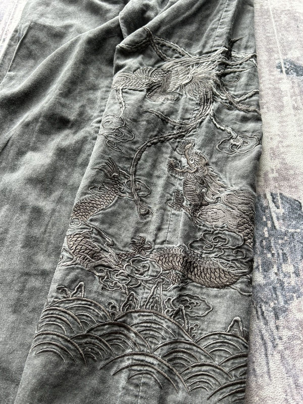 5351 POUR LES HOMMES 5351 Pour Hommes Embroidery Dragon Pants Size US 30 / EU 46 - 4 Thumbnail