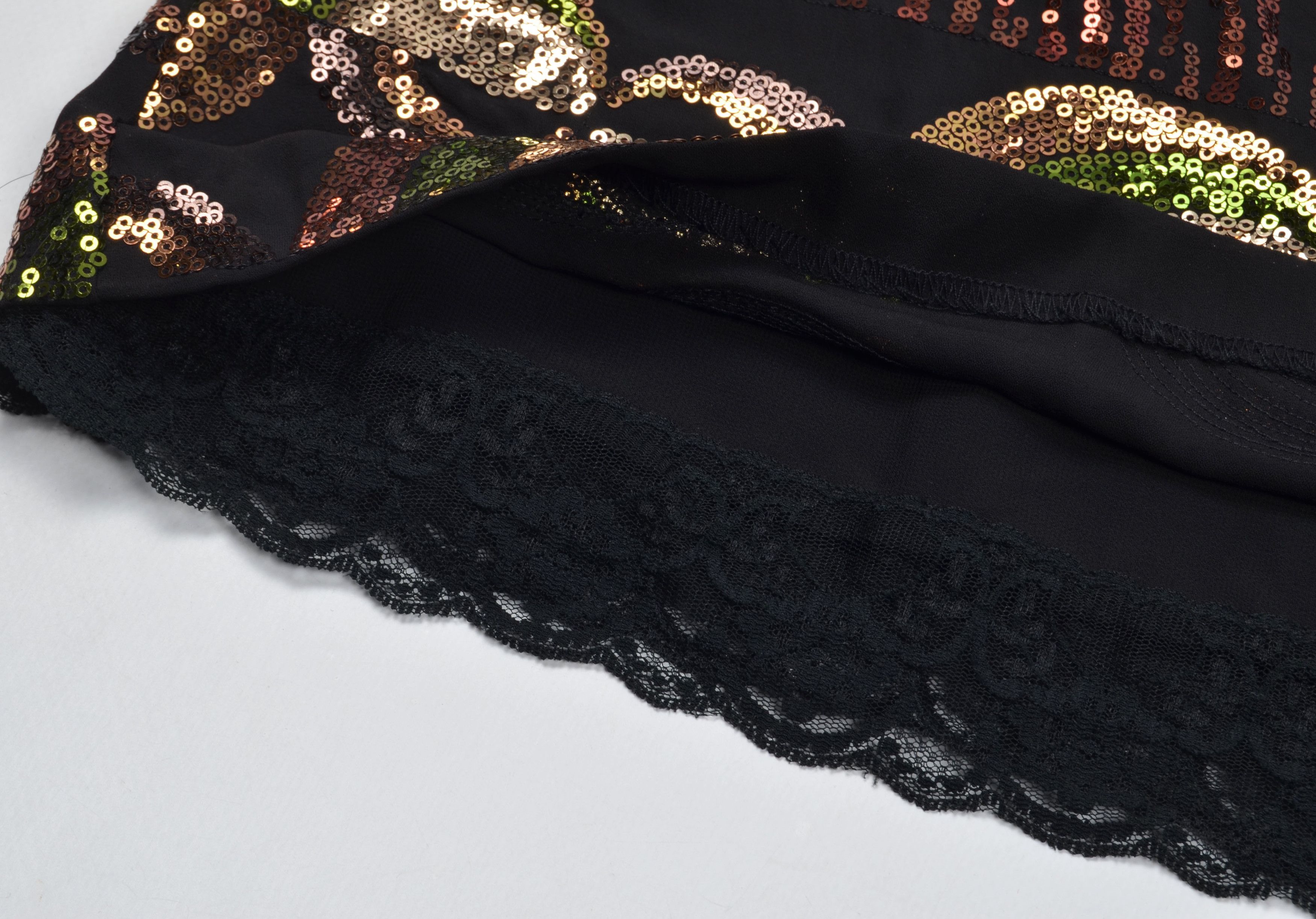 Custo Barcelona Custo Barcelona Y2K Glam Coquette Sequin-Embroidered Skirt Size 28" / US 6 / IT 42 - 7 Thumbnail