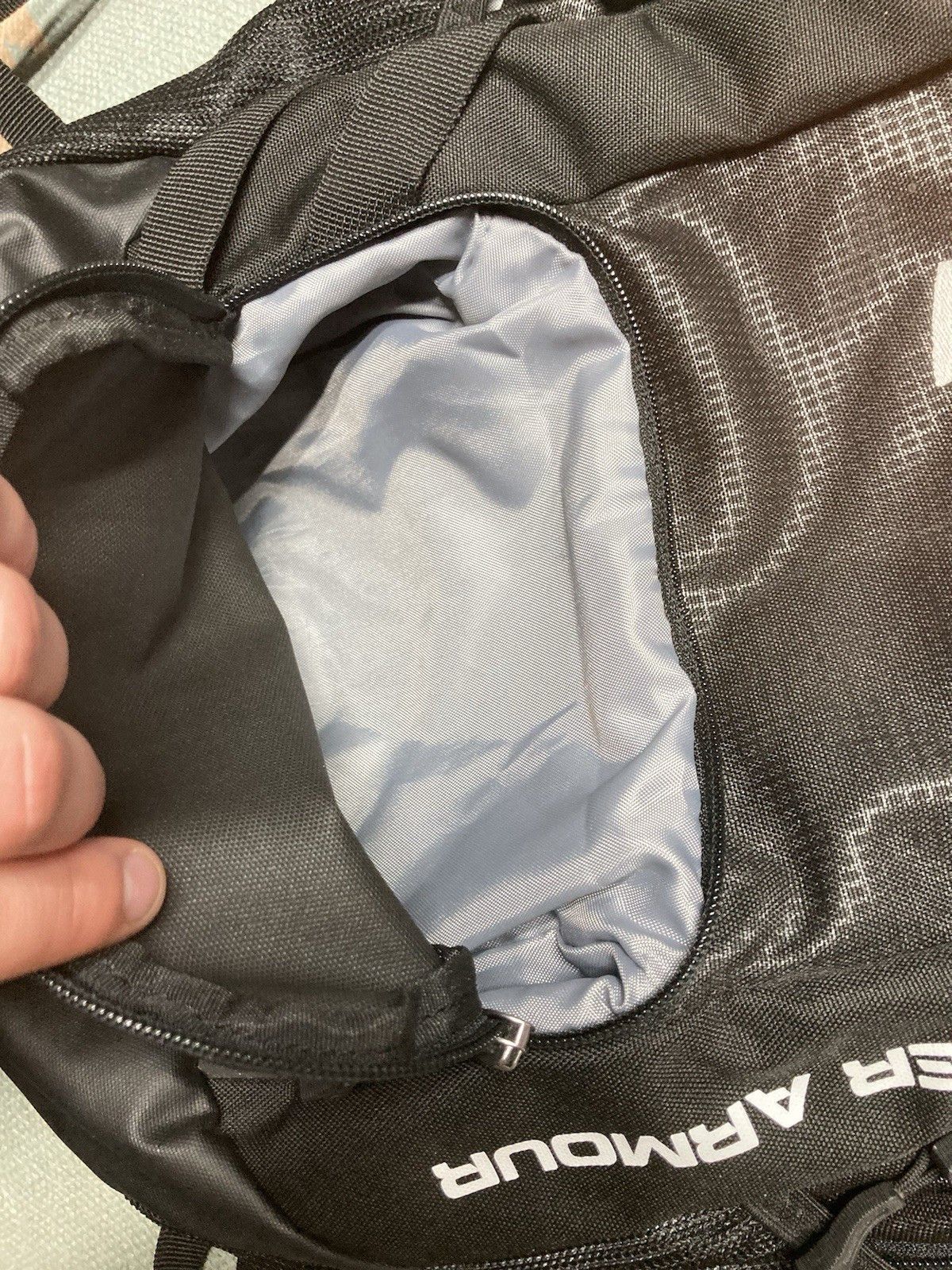 Under Armour Under Armour Hustle Backpack Graphite Gym School Exc Cond Size ONE SIZE - 3 Thumbnail