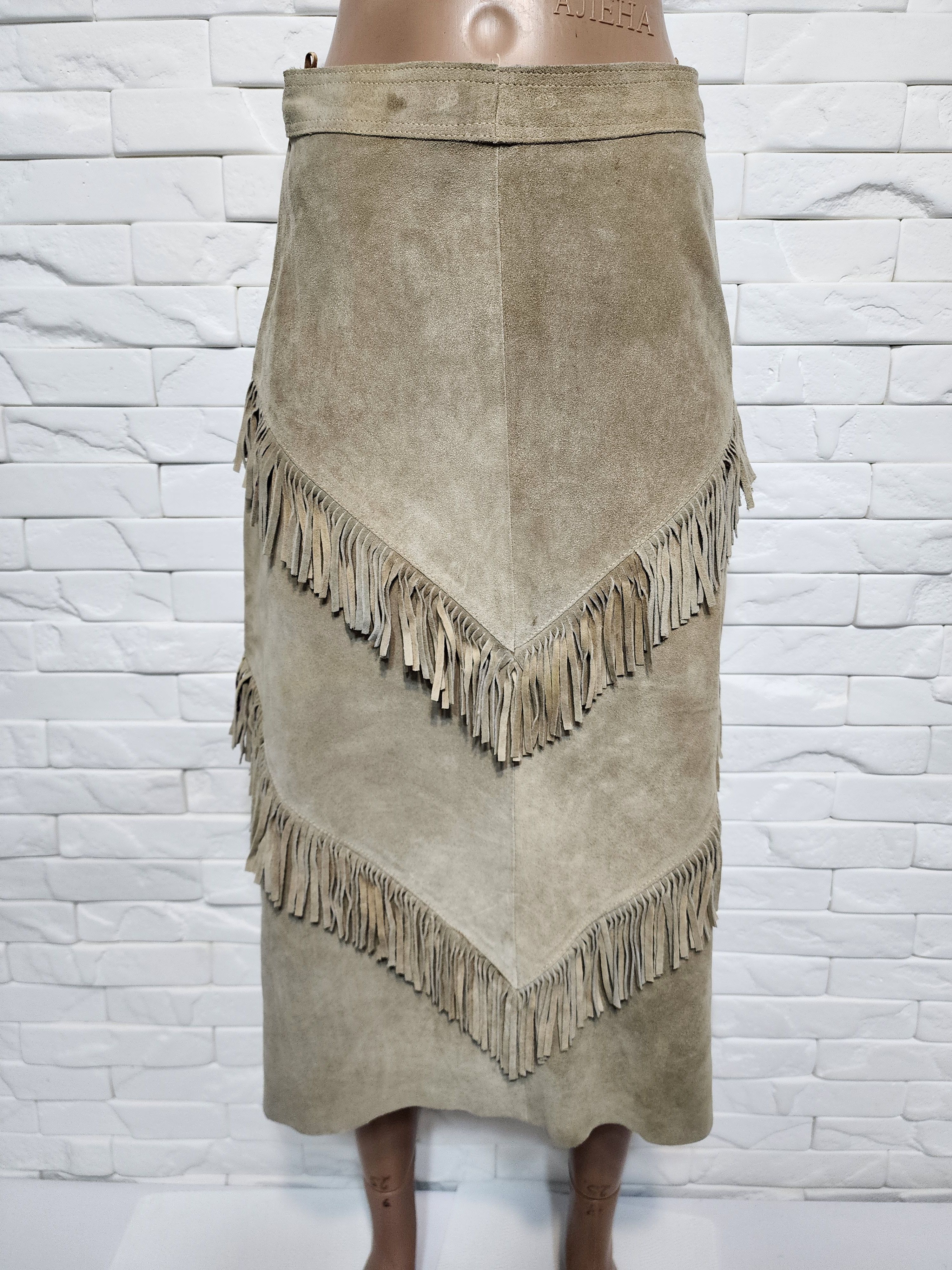 Genuine Leather Beige Suede Leather Skirt: Size 26" / US 2 / IT 38 - 1 Thumbnail
