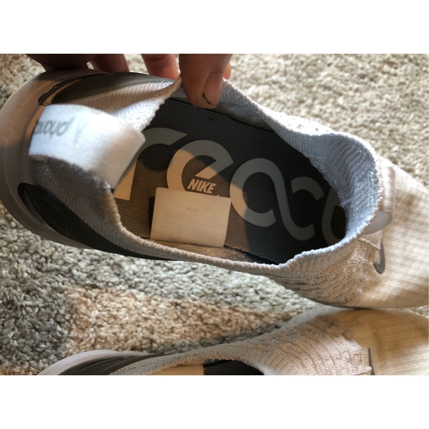Nike Nike Phantom Women’s White and Gray Athletic Shoes Size 9.5 Size US 9.5 / IT 39.5 - 4 Thumbnail