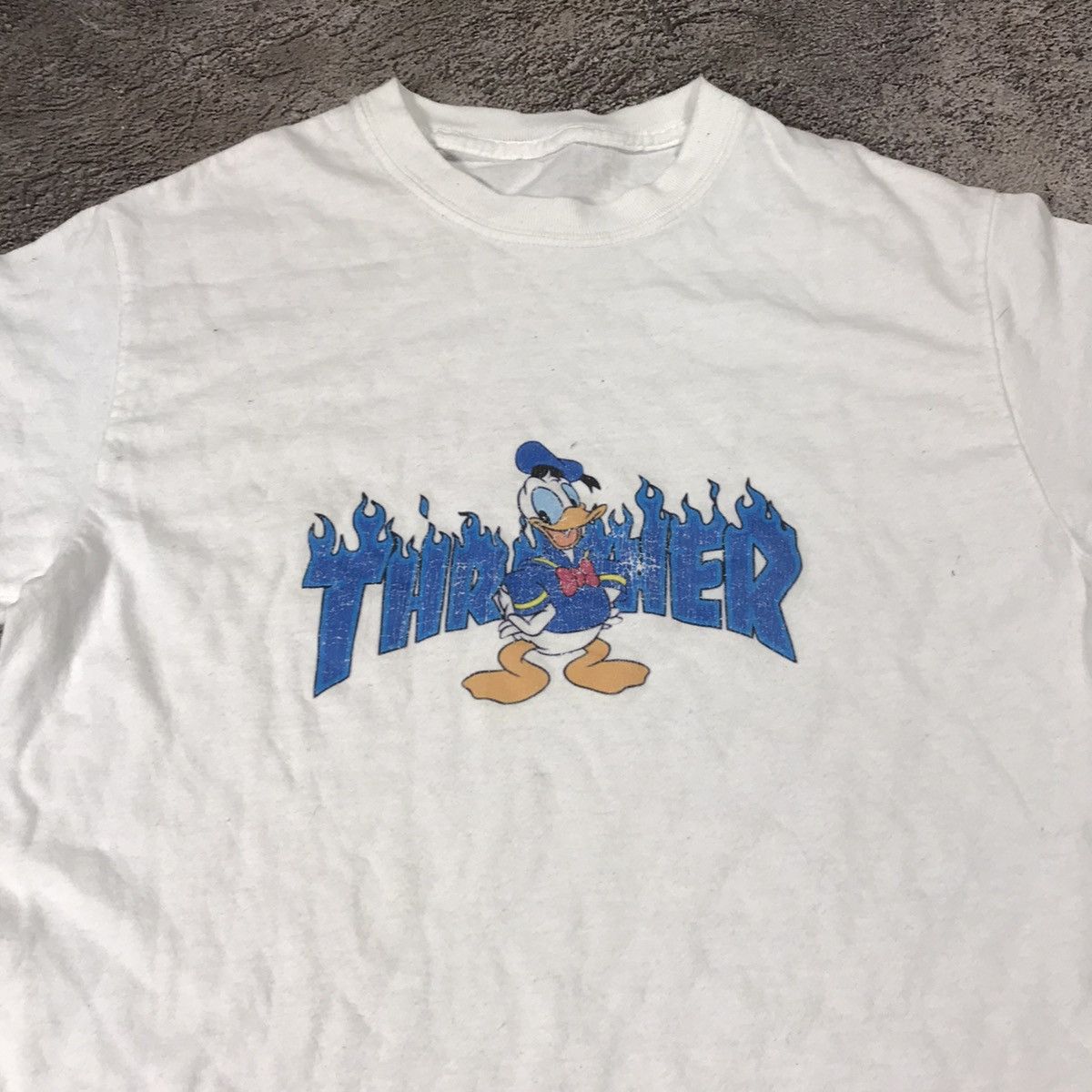 Vintage Vintage Y2K Thrasher Graphic Tee Sun Faded Skate Streetwear Size US S / EU 44-46 / 1 - 2 Thumbnail