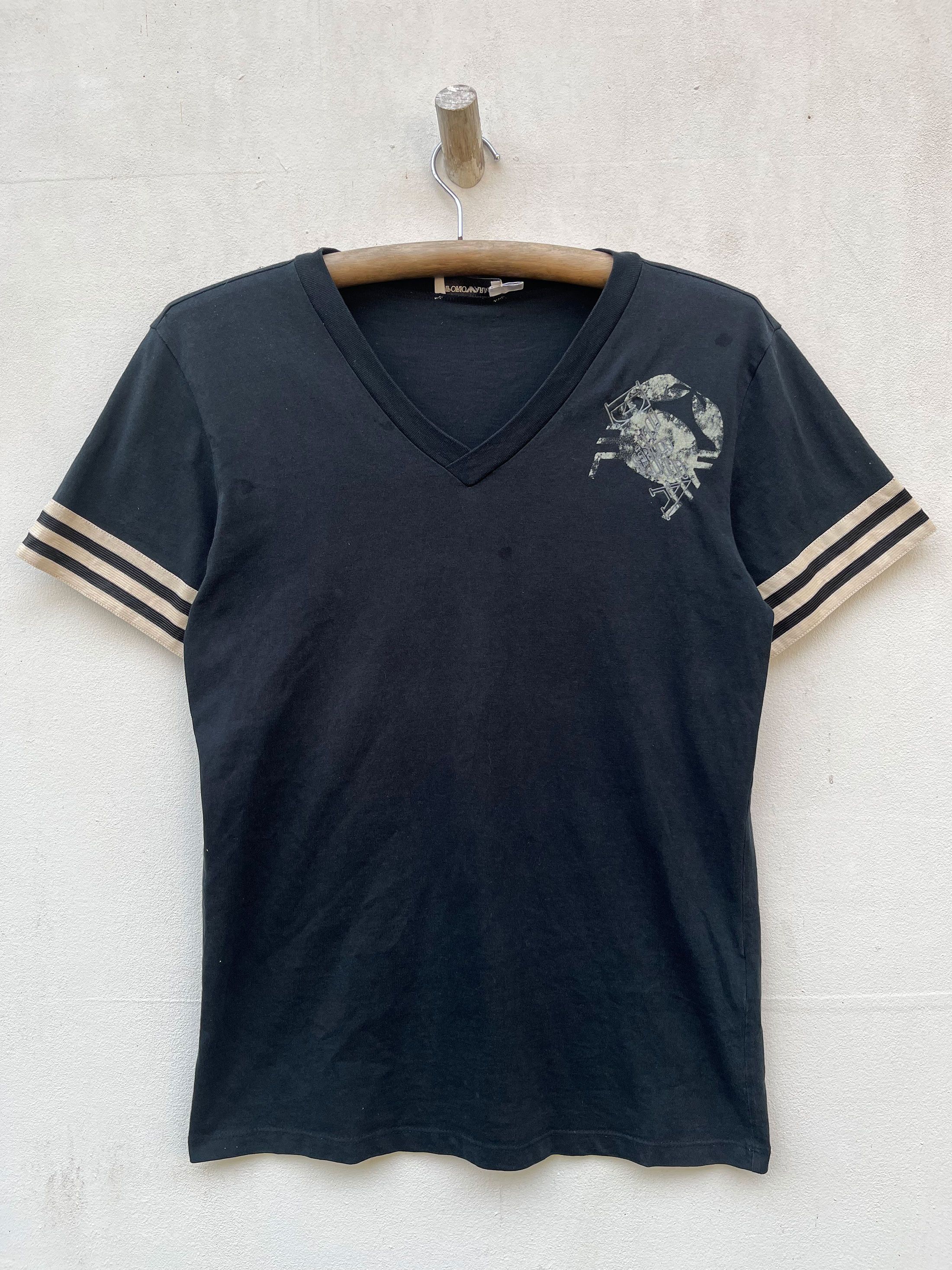 Emporio Armani Emporio Armani V Neck Chest Crab Print Size US M / EU 48-50 / 2 - 1 Thumbnail
