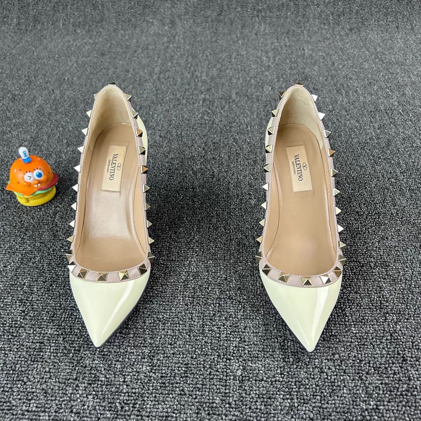 Valentino Valentino Women's Yellow Studded High Heels 35 Size US 4.5 / IT 34.5 - 2 Thumbnail