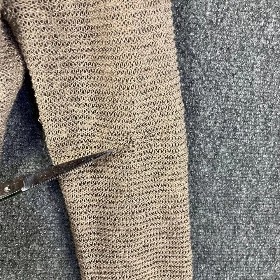 American Eagle Outfitters American Eagle Cardigan Women's Medium Knit V-Neck Glitter Size M / US 6-8 / IT 42-44 - 3 Thumbnail