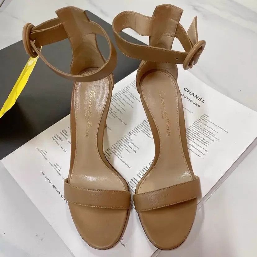 Gianvito Rossi Gianvito Rossi Women's Open Toe Sandal 35 (Used) Size US 4.5 / IT 34.5 - 1 Thumbnail