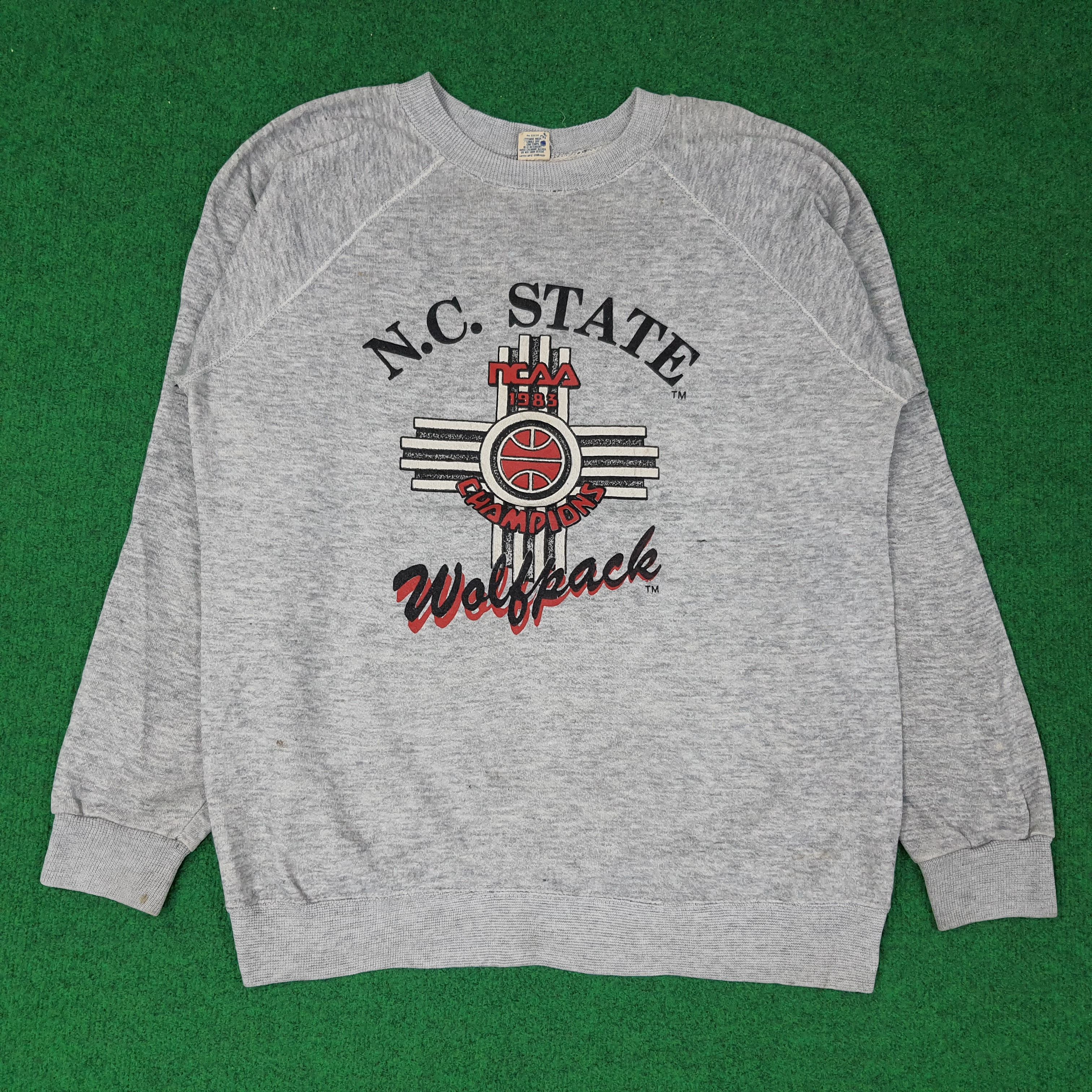 NBA Vintage NCAA Wolfpack Basketball Team Sweatshirt C251N7 Size US M / EU 48-50 / 2 - 1 Thumbnail