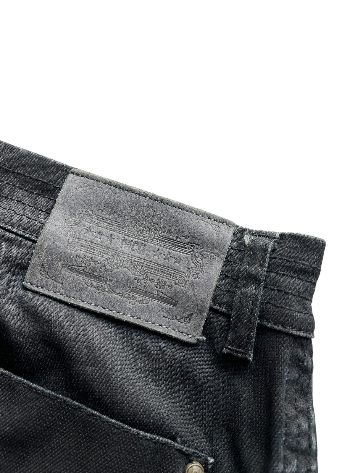 Alexander McQueen Alexander McQueen Coated Black Slim Jeans Size 30" / US 8 / IT 44 - 9 Thumbnail
