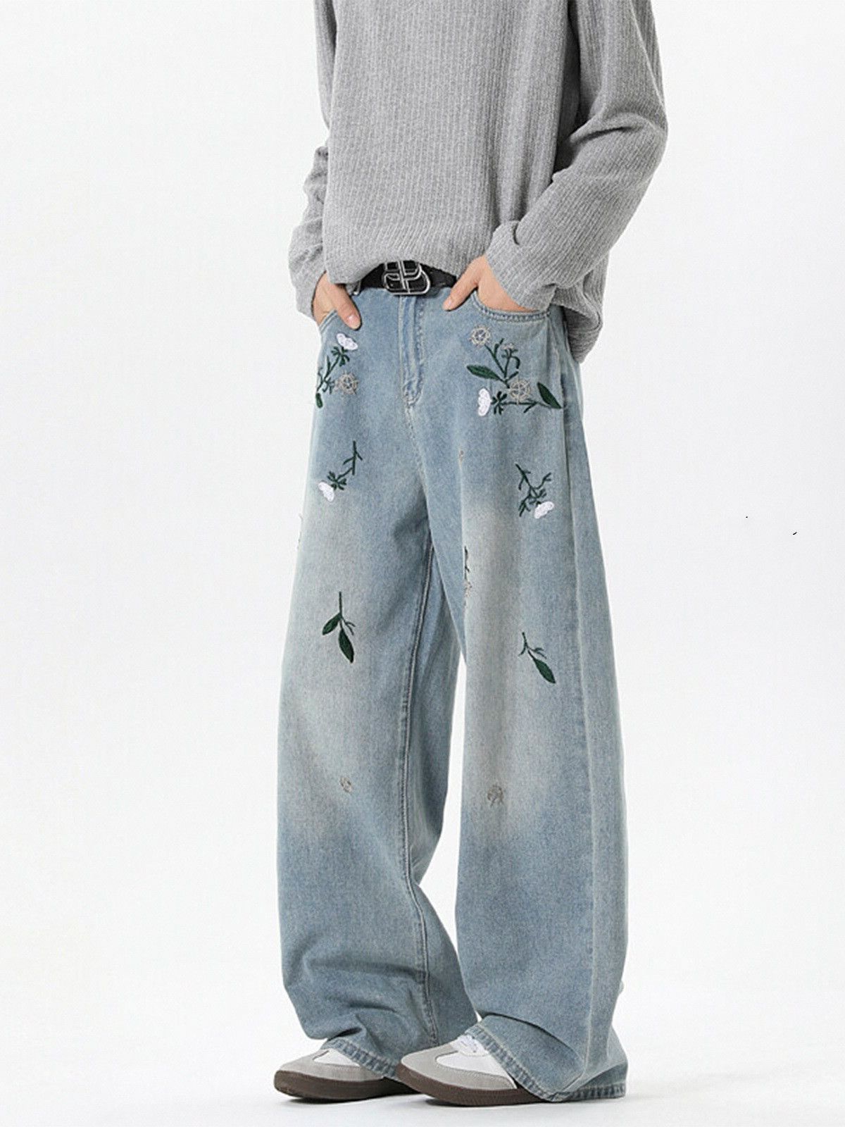 Vintage Men's Loose-Fit Wide-Leg Embroidered Jeans Size US 32 / EU 48 - 2 Thumbnail