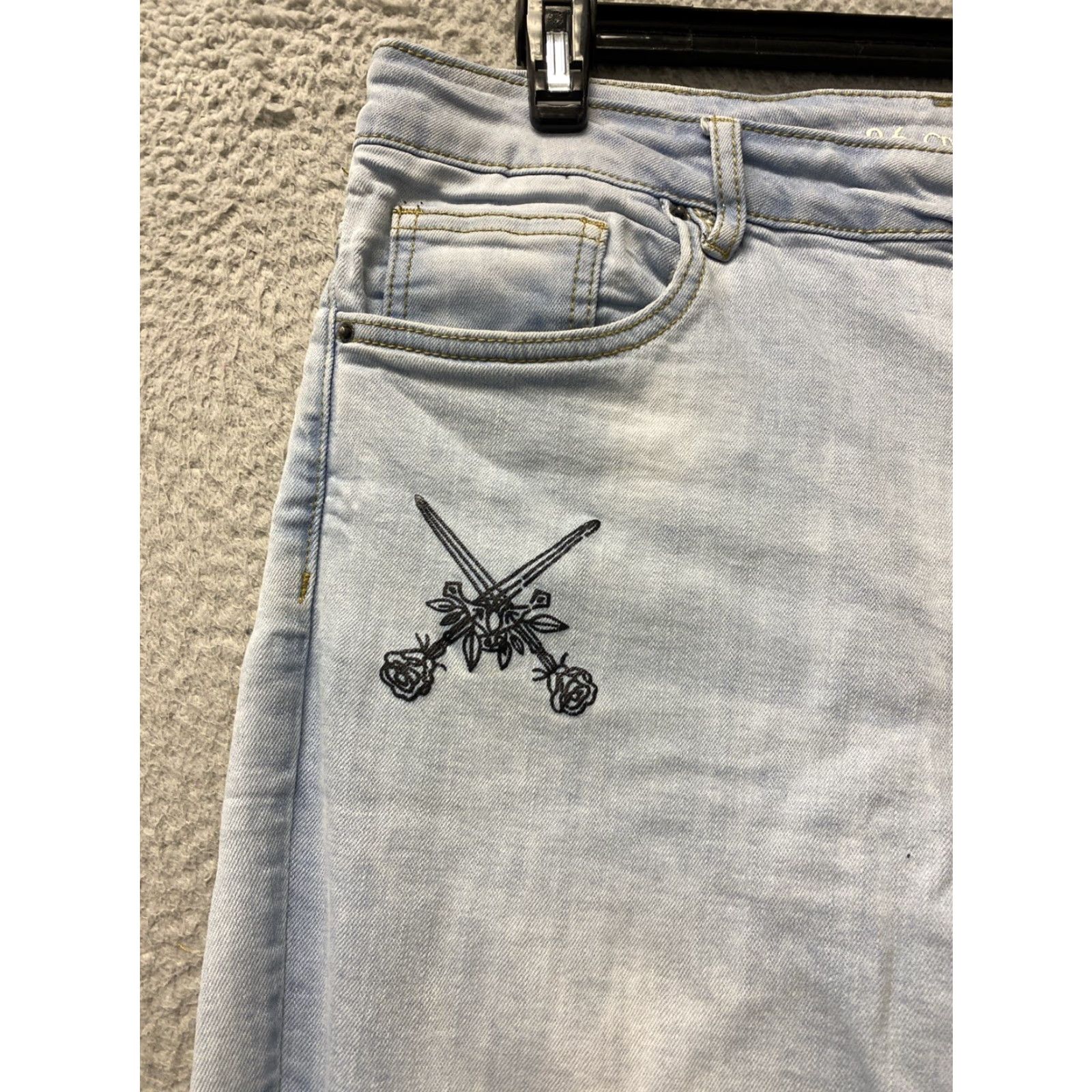 Denime Crysp Denim Jeans Mens 36 Blue washed Skinny Distressed Stretch 36x35 103-62 Size US 36 / EU 52 - 7 Thumbnail