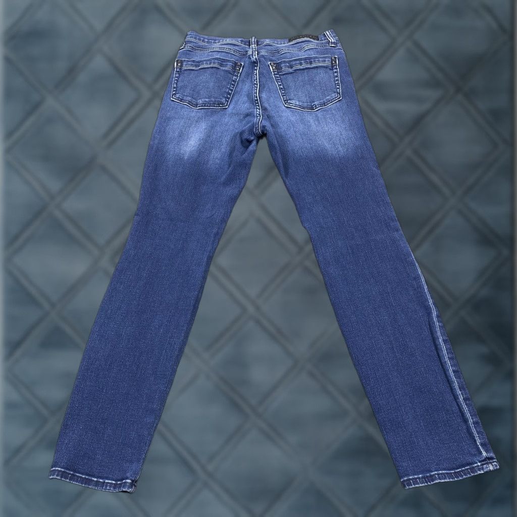 Vintage Rock & Republic Jeans Womens 28 Blue Skinny Medium Wash Slim Distressed Denim Size 28" / US 6 / IT 42 - 1 Thumbnail