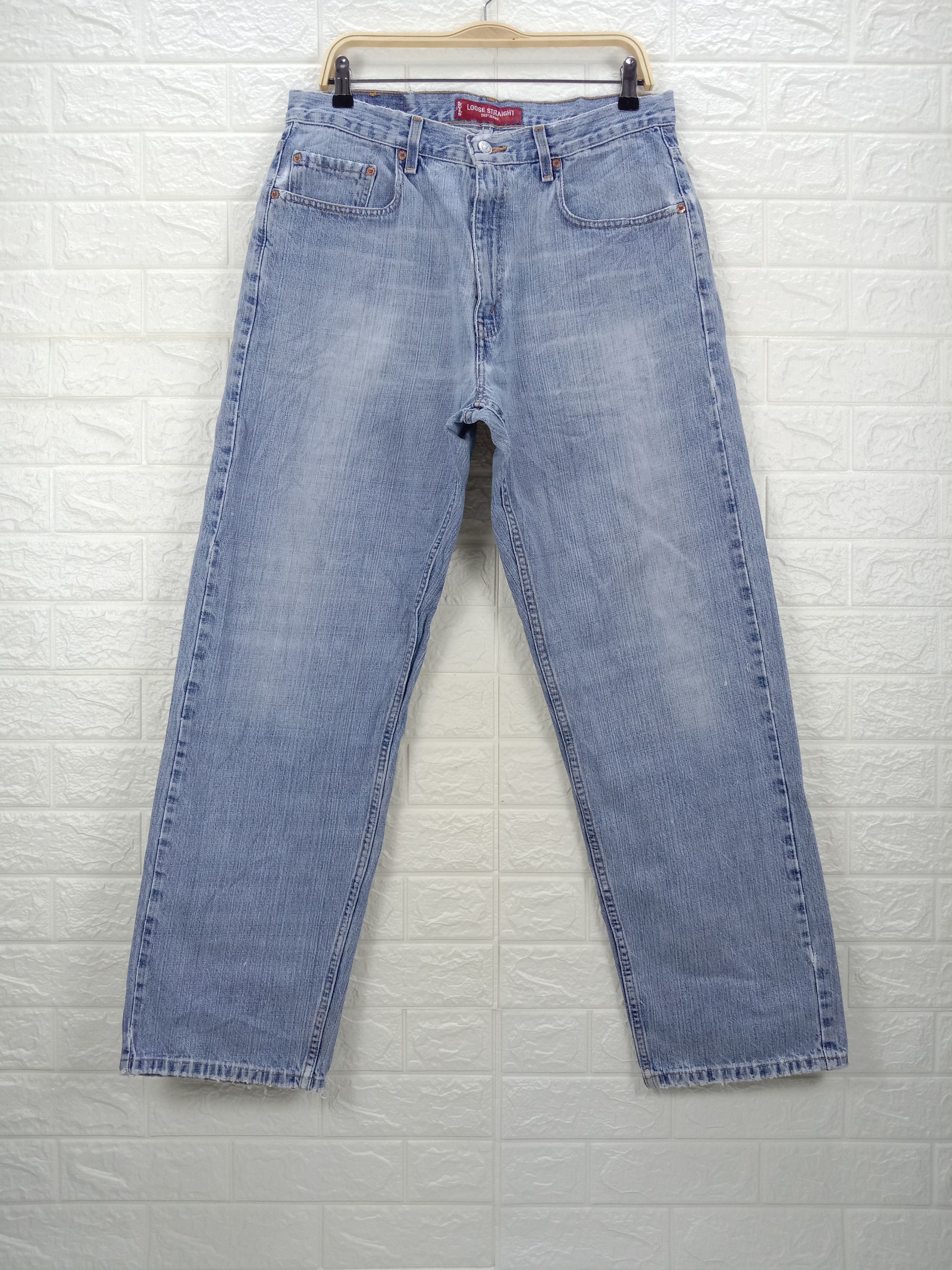image of Levis x Levis Vintage Clothing Vintage Levi's 569 Light Wash Jeans Loose Straight Denim in Blue (Si