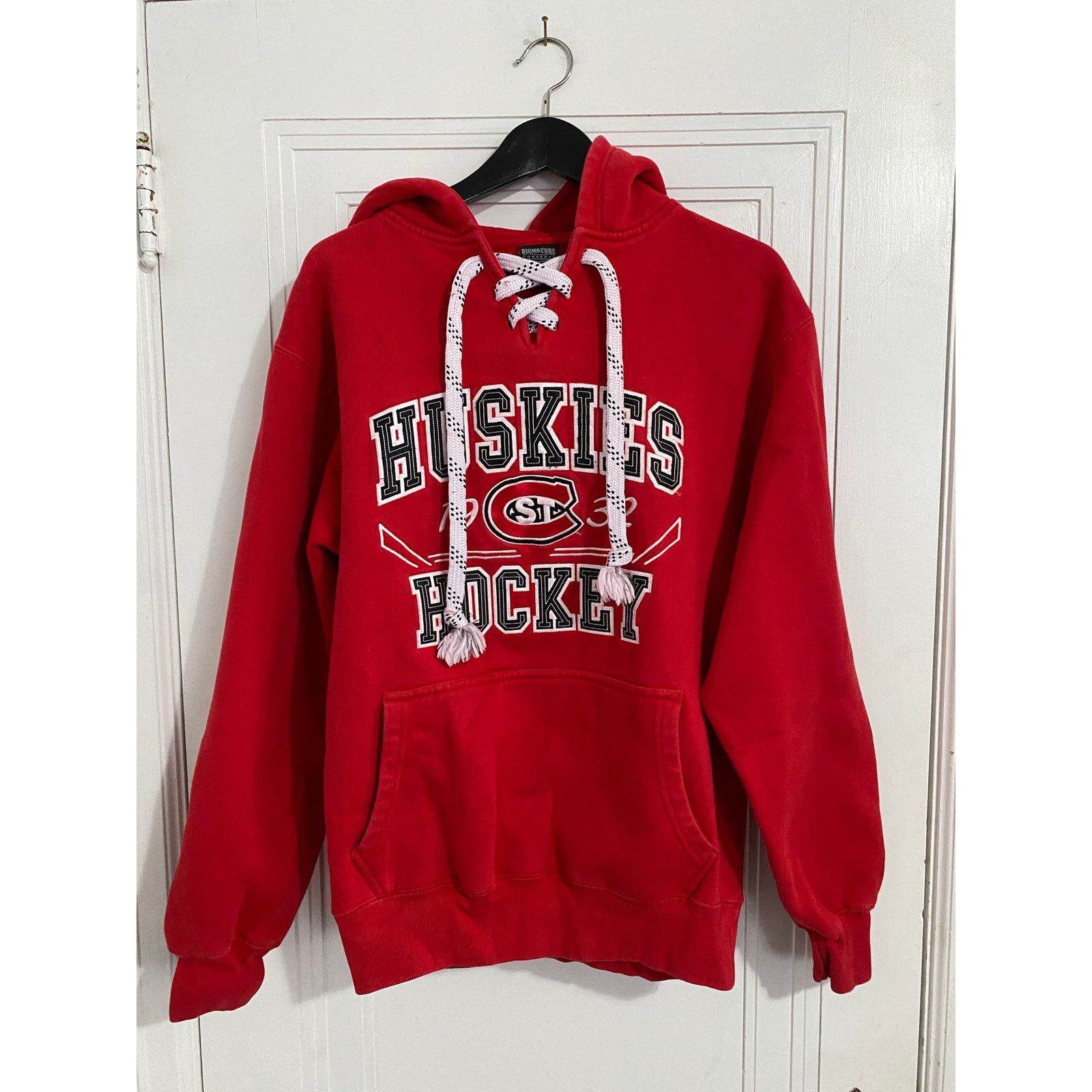 NCAA St. Cloud State Huskies Hockey Hoodie Men's Size Small Size US S / EU 44-46 / 1 - 1 Thumbnail