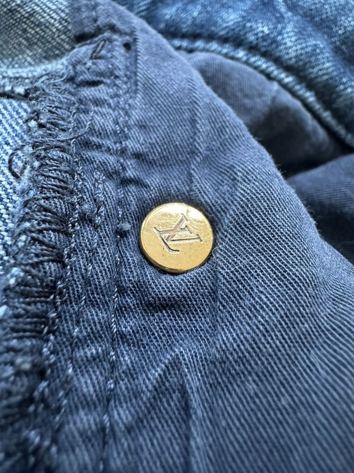 Louis Vuitton Louis Vuitton straight denim jeans Size 26" / US 2 / IT 38 - 9 Thumbnail