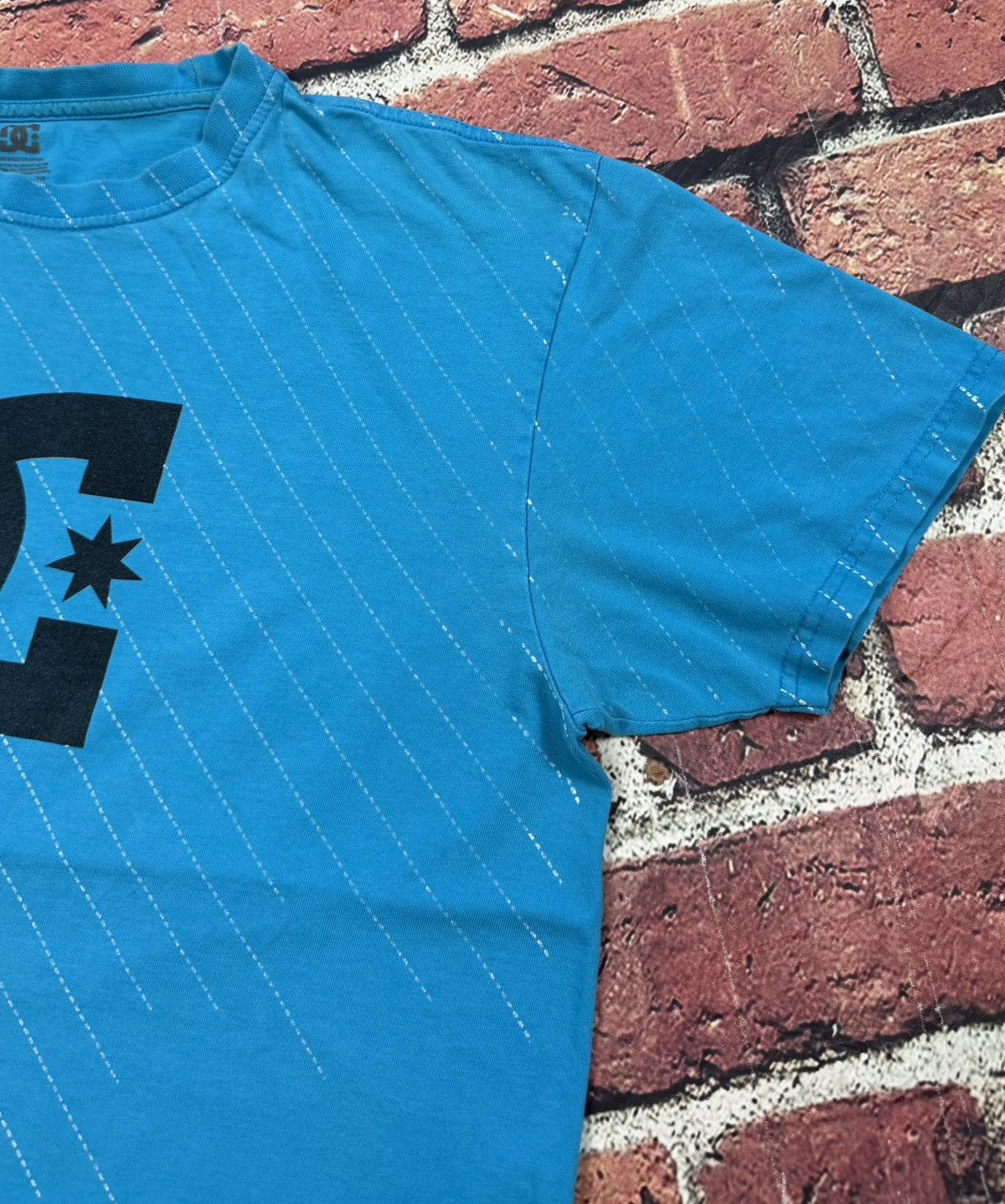 DC DC Shoes Skateboarding Logo Graphic Cyber Grunge T-Shirt Size US L / EU 52-54 / 3 - 5 Thumbnail