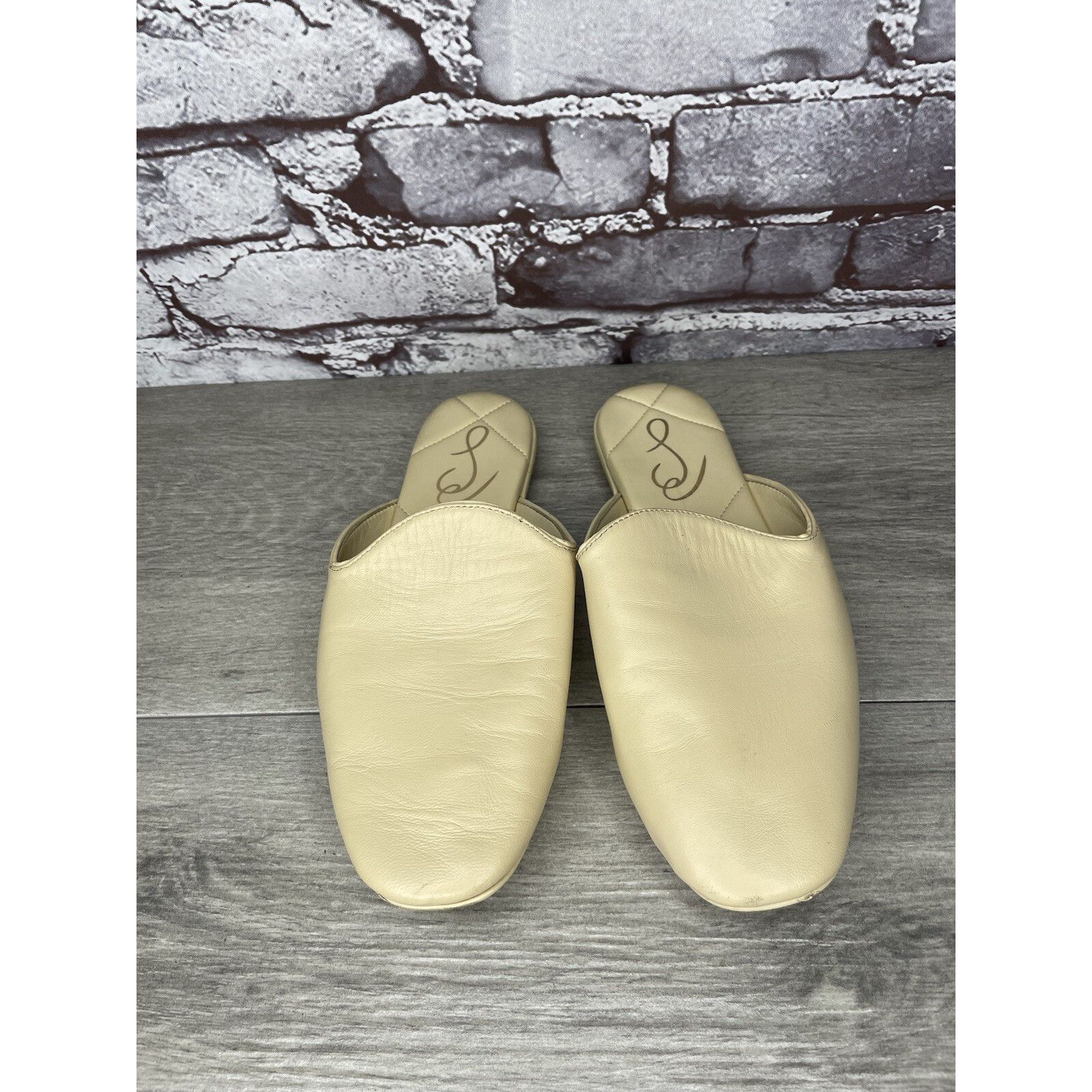 Sam Edelman Sam Edelman Kylar Eggshell Beige Leather Quilted Mules Flats Size US 6 / IT 36 - 14 Thumbnail