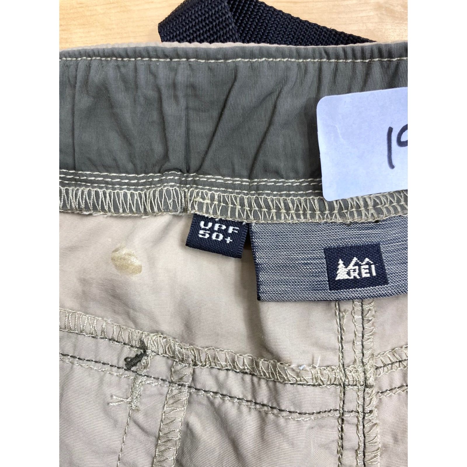 Vintage REI Convertible Khaki Shorts Hiking Camping Fishing Cargo Short Men M Brown 90s Outdoors Pockets Cargo Wide 1940 Vintage Size US 31 - 3 Thumbnail