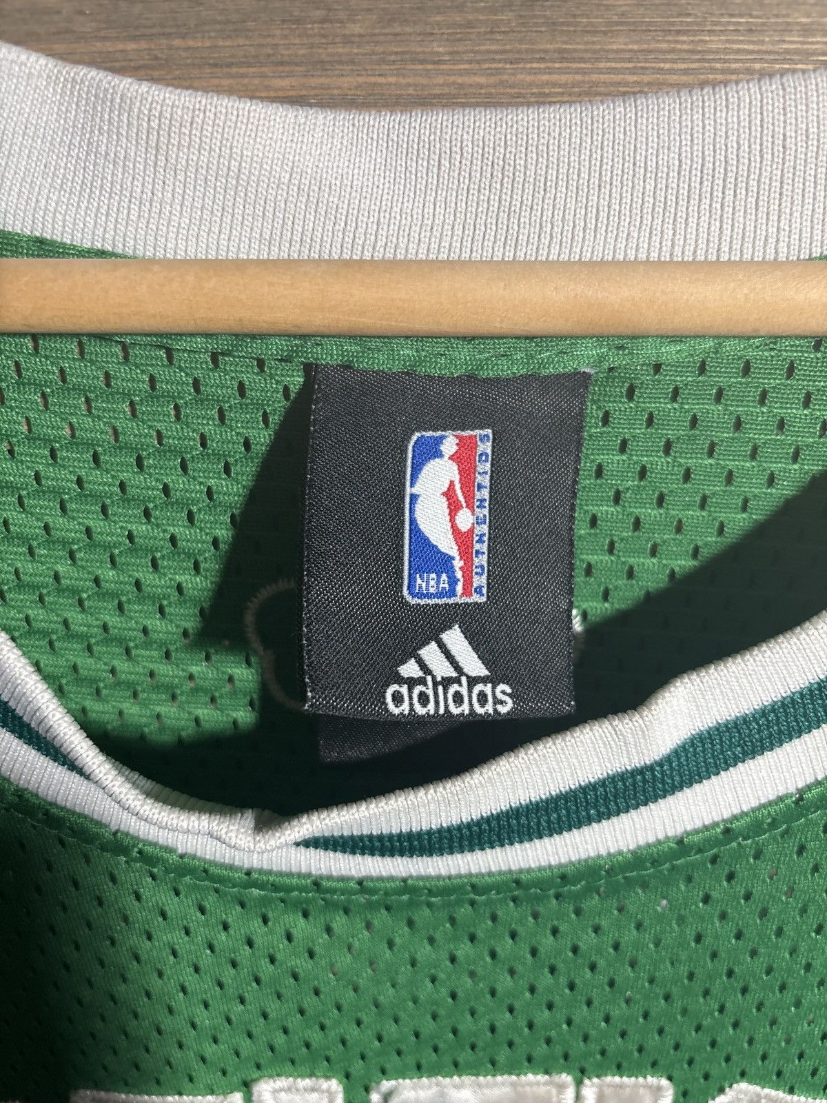 Adidas VintageBoston Celtics Shaquille O’ Neil # 36 jersey Size US XL / EU 56 / 4 - 5 Thumbnail