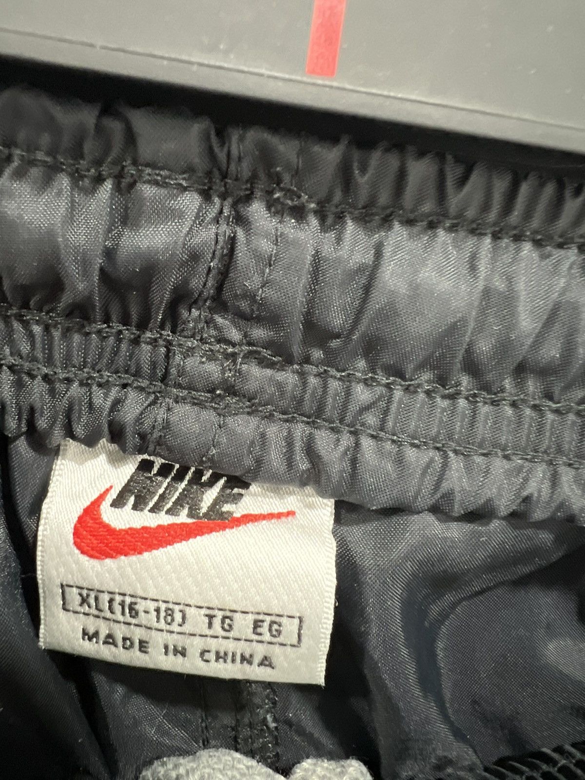 Nike Vintage Nike track Pants swoosh check XL Size US 36 / EU 52 - 3 Thumbnail
