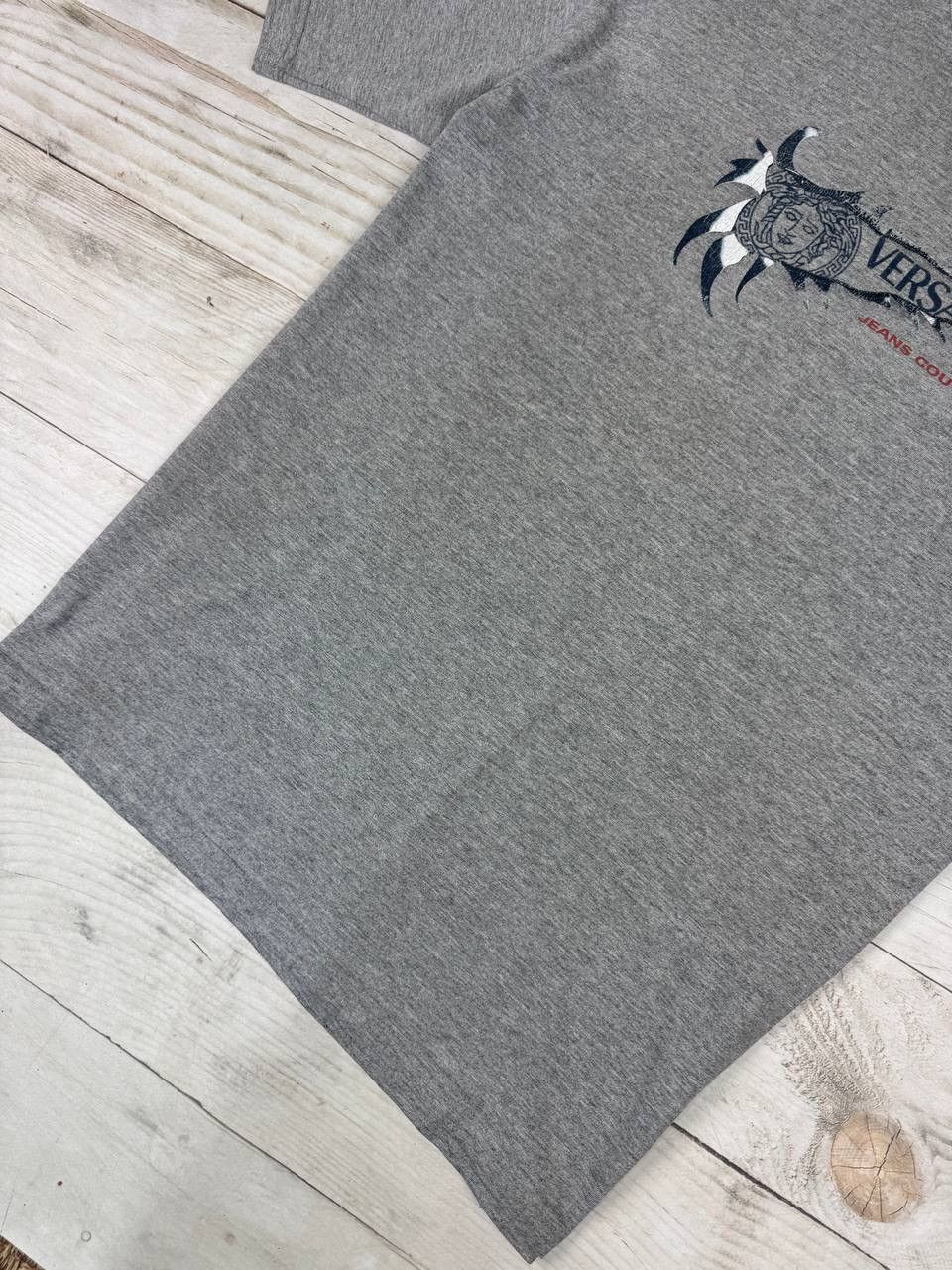 Versace Jeans Couture Vintage Versace Jeans Couture Big Logo T Shirt Size US L / EU 52-54 / 3 - 7 Thumbnail