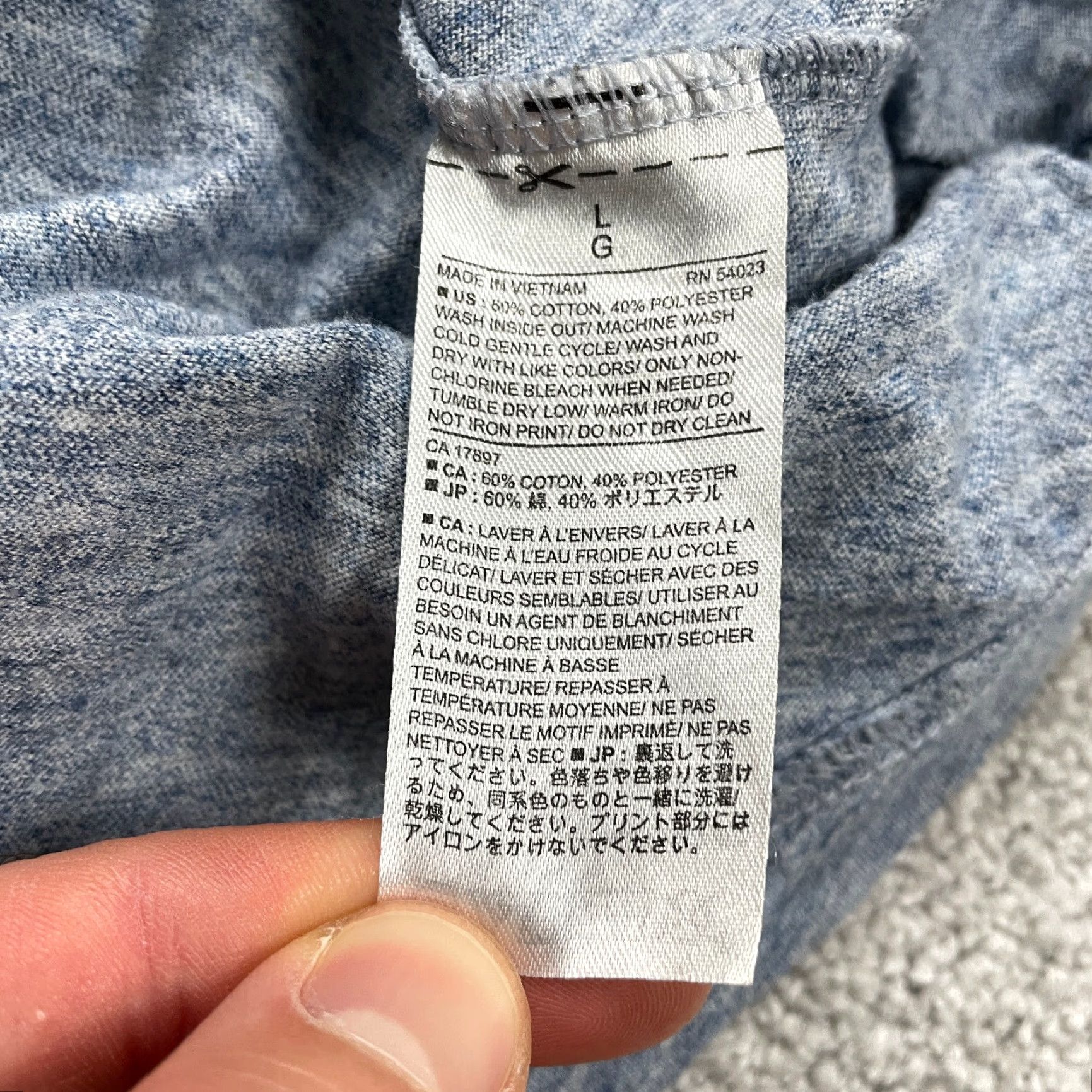 Banana Republic Banana Republic Shirt Mens Large Light Blue V Neck Soft Cotton Premium Wash Size US L / EU 52-54 / 3 - 7 Thumbnail