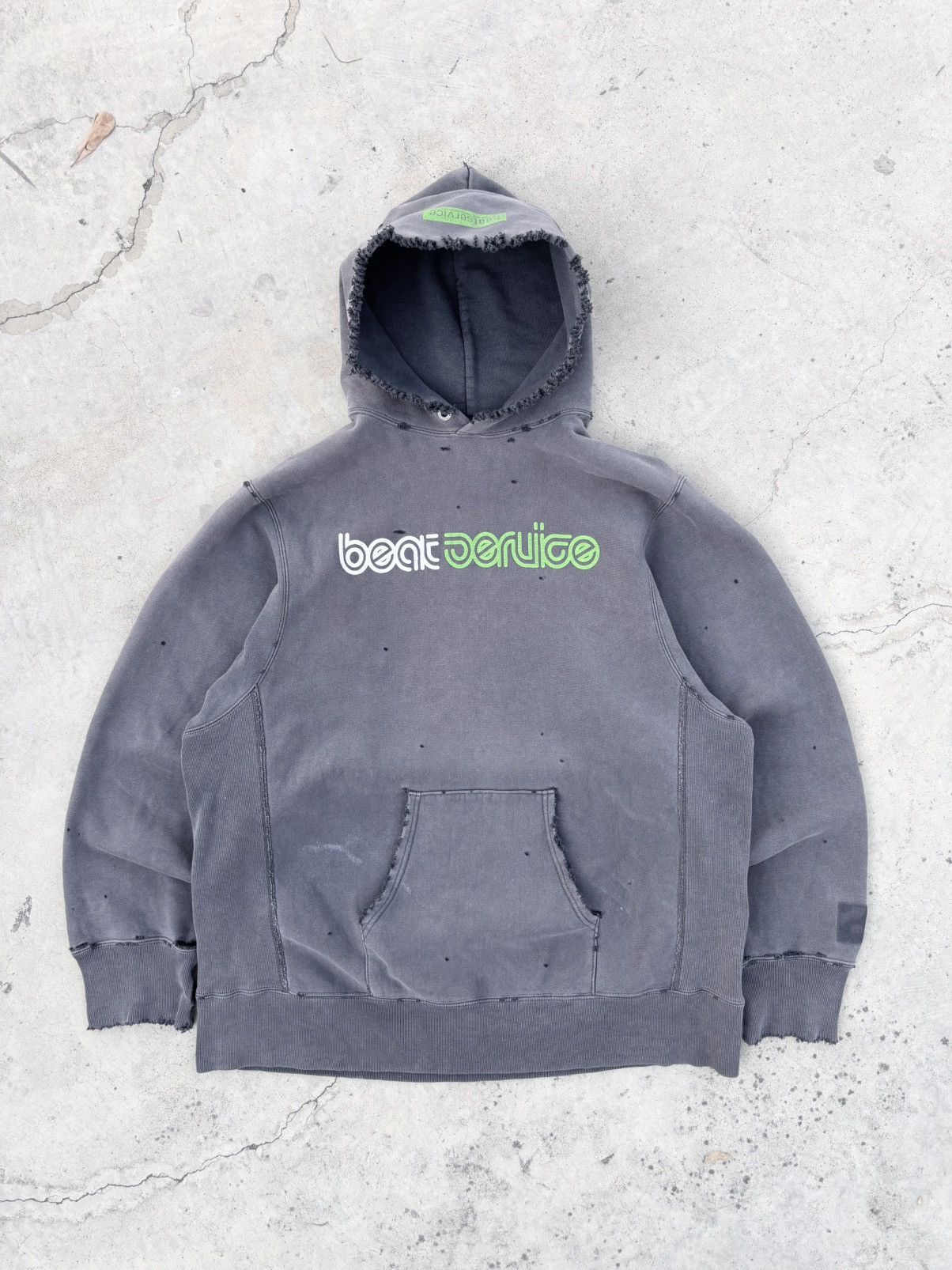Vintage Reverse Thrashed Faded Distressed Hoodie Black Size US M / EU 48-50 / 2 - 1 Thumbnail