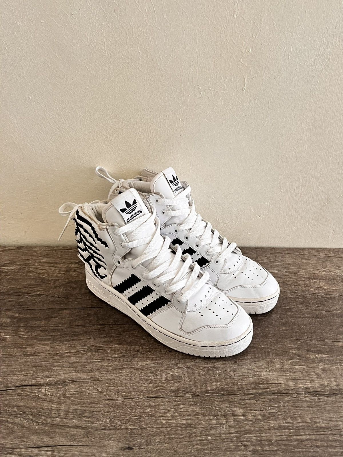 Adidas × Jeremy Scott Jeremy Scott Pixel RARE Size US 8 / EU 41 - 4 Thumbnail