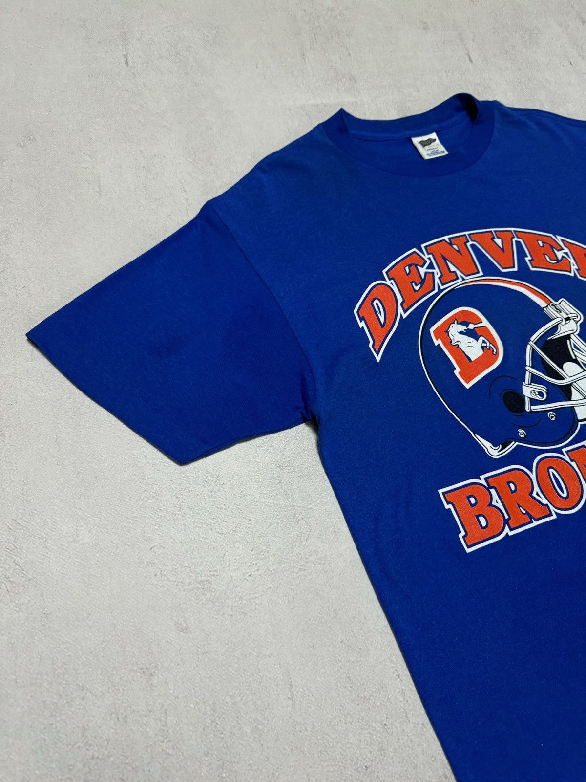 Vintage Vintage Denver Broncos T Shirt Tee Big Logo Rare 90s Size US L / EU 52-54 / 3 - 5 Thumbnail